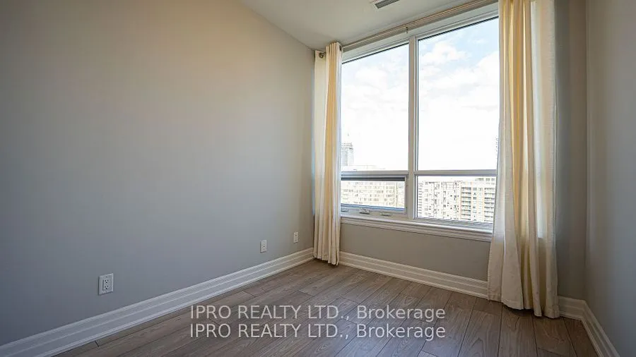 36 Elm Dr W Drive, #2210
