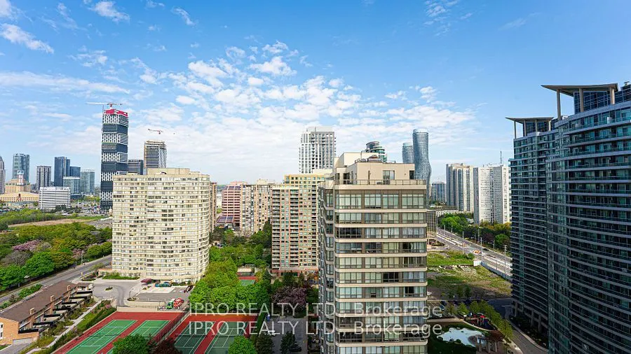36 Elm Dr W Drive, #2210