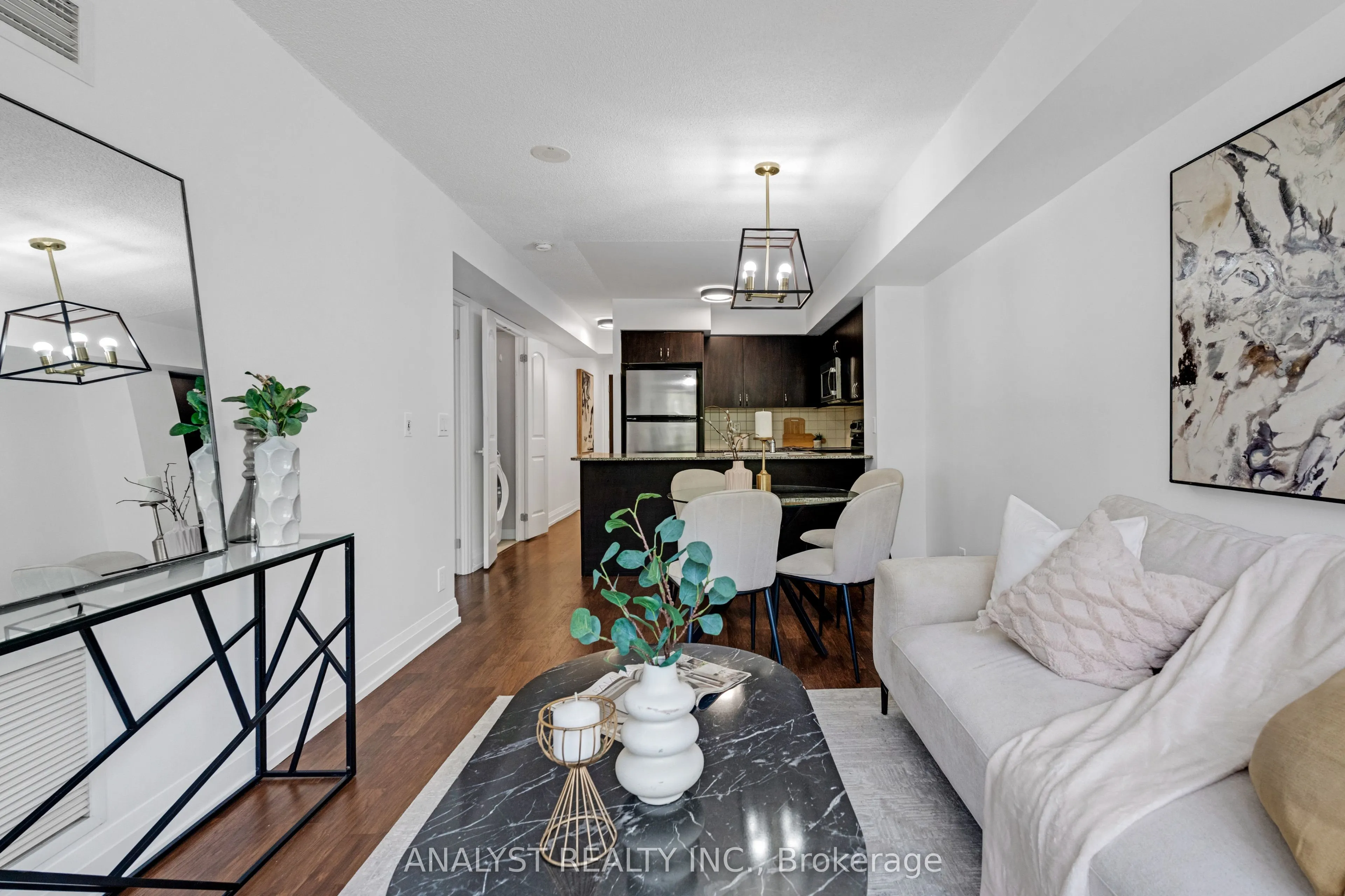 55 De Boers Drive, #203