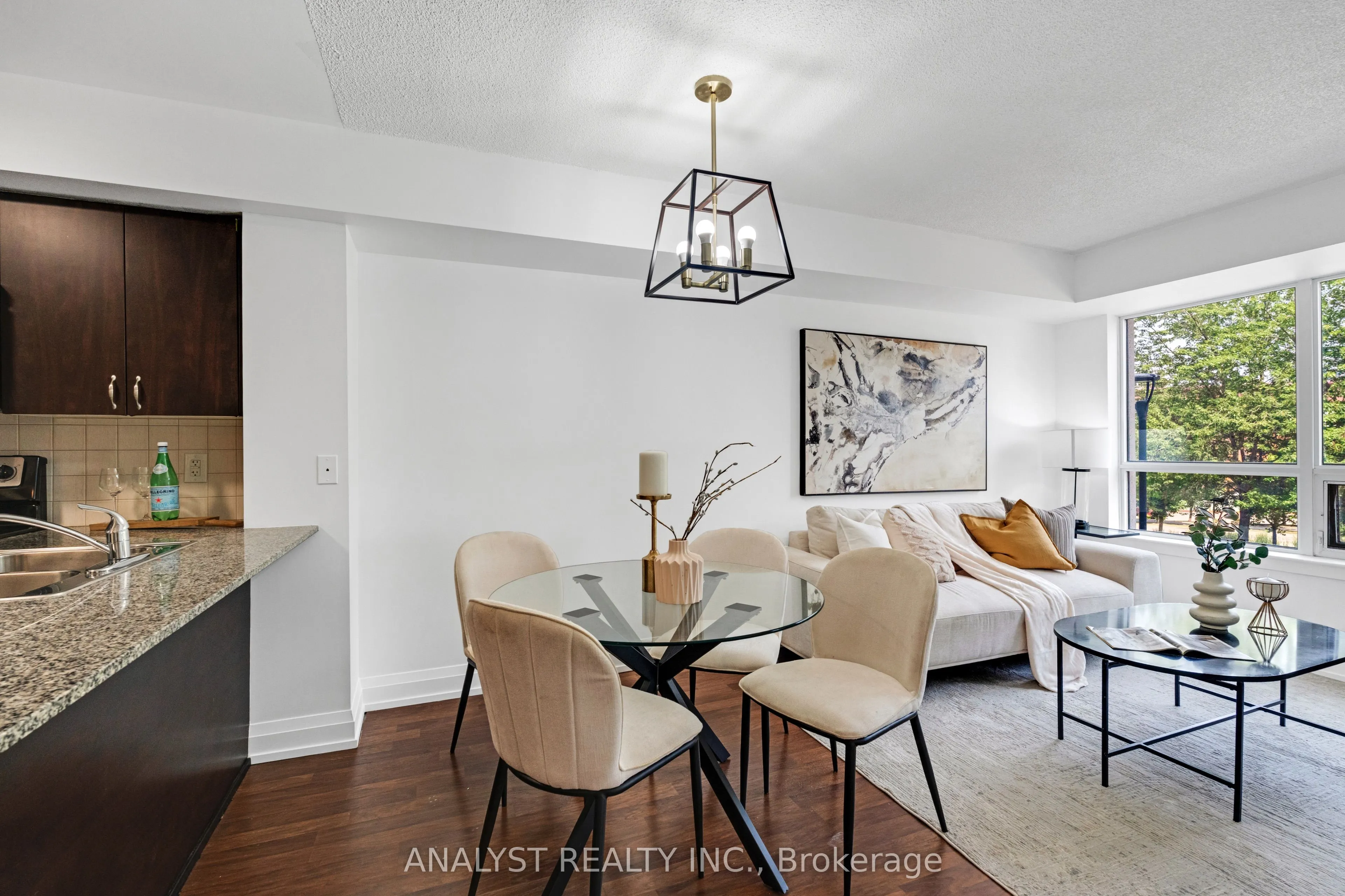 55 De Boers Drive, #203