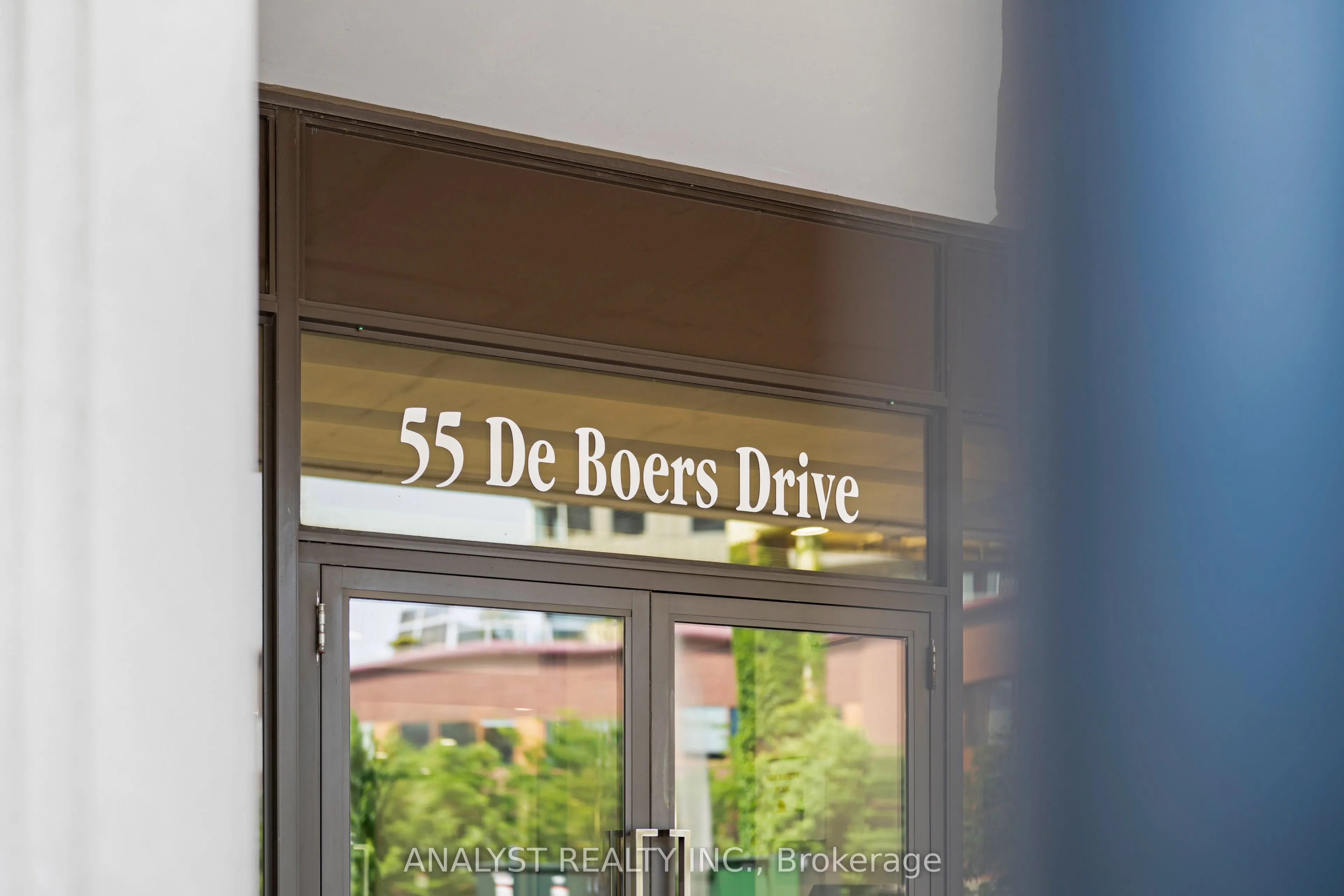 55 De Boers Drive, #203