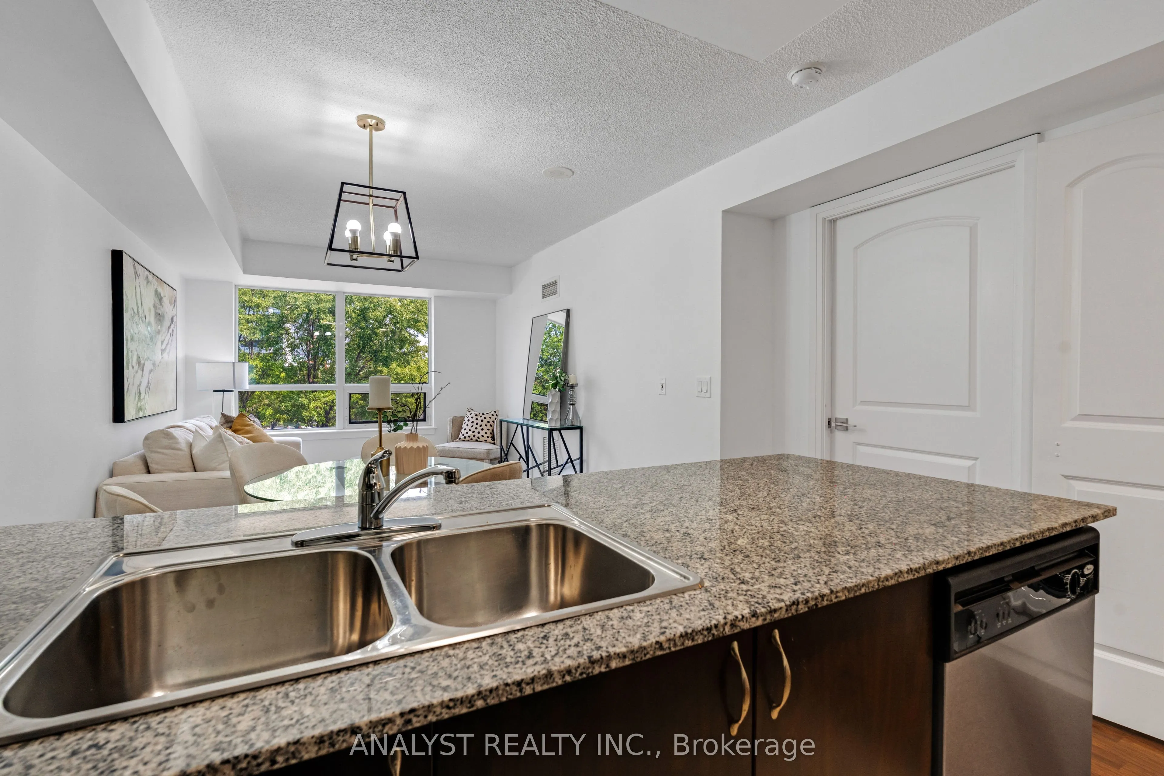 55 De Boers Drive, #203