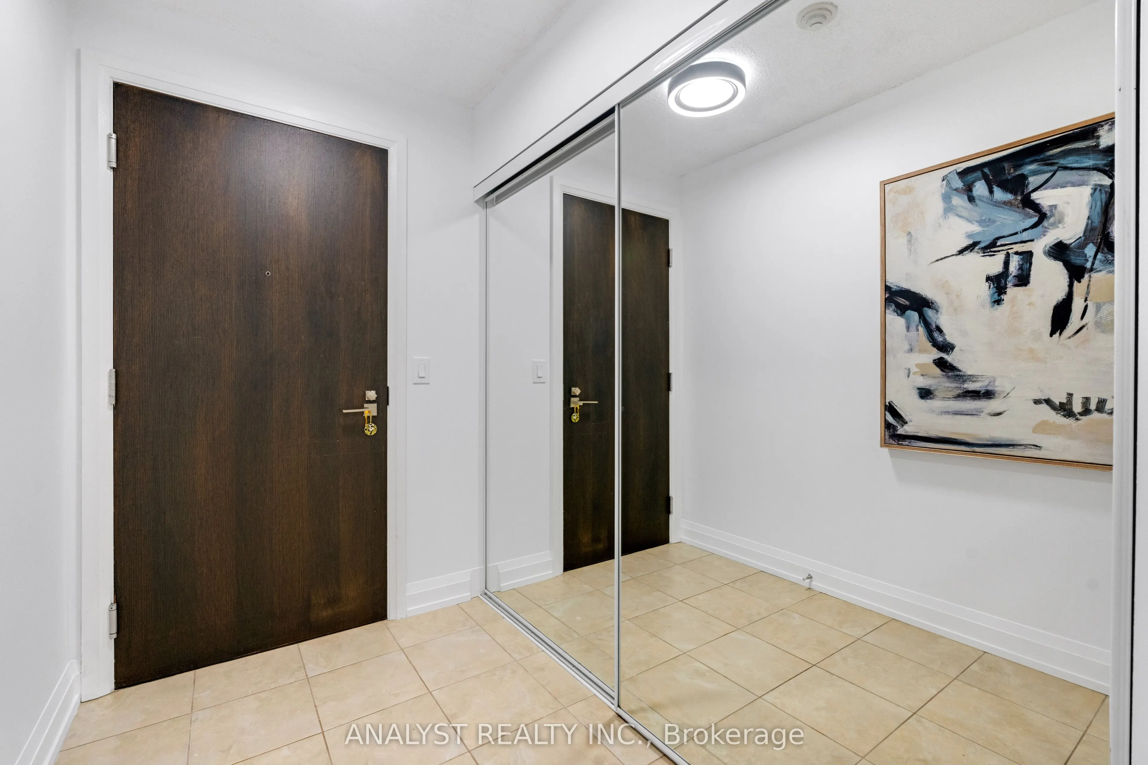 55 De Boers Drive, #203