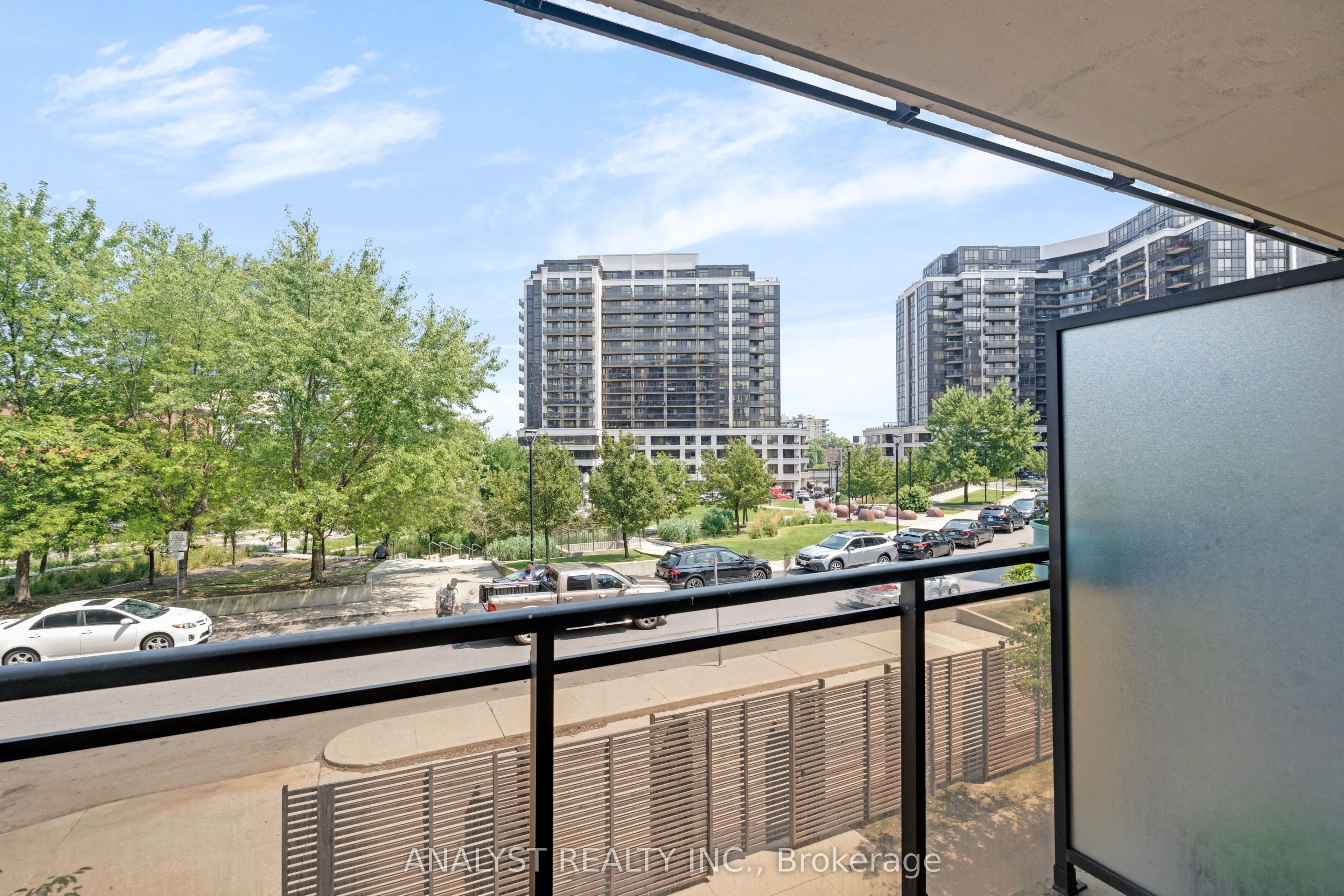 55 De Boers Drive, #203