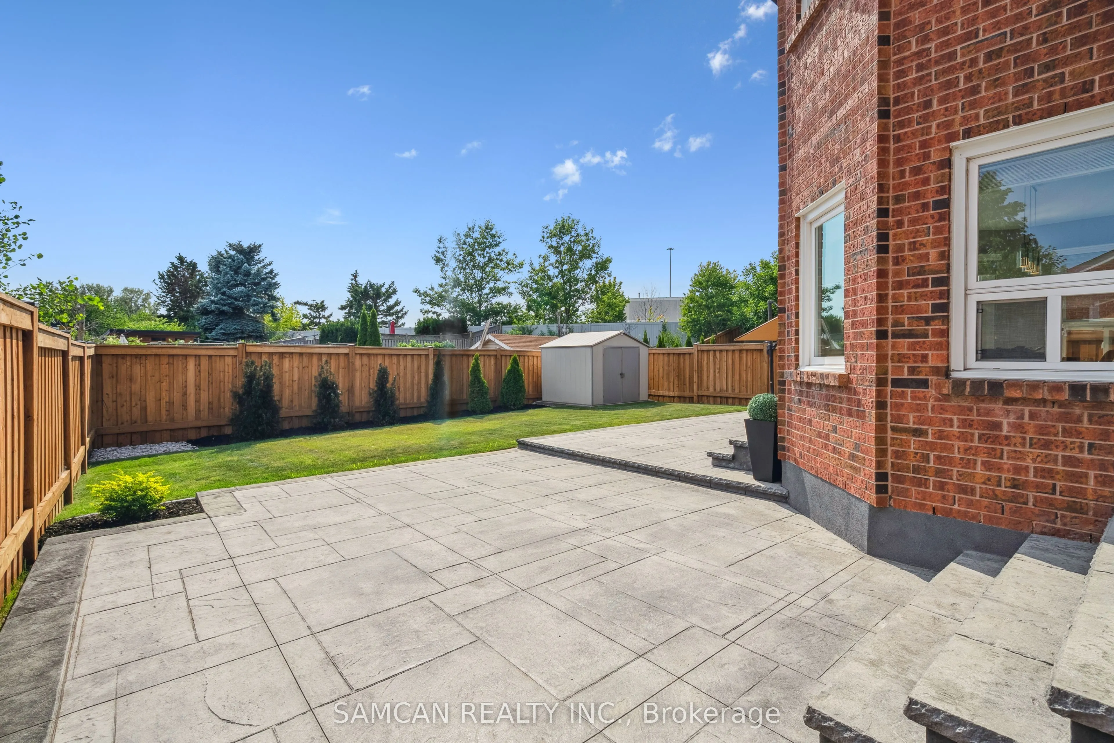 1462 Gibson Drive