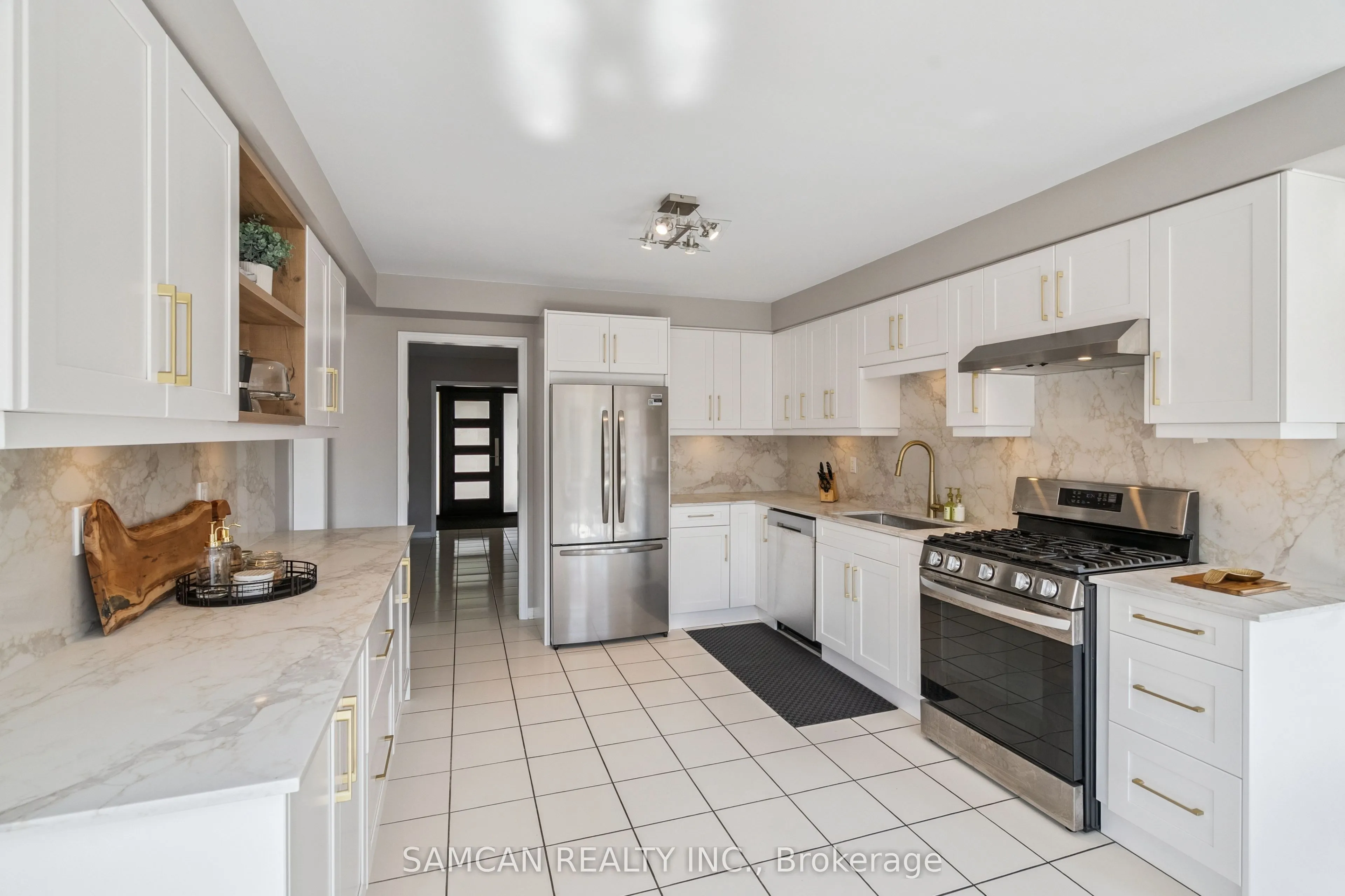 1462 Gibson Drive