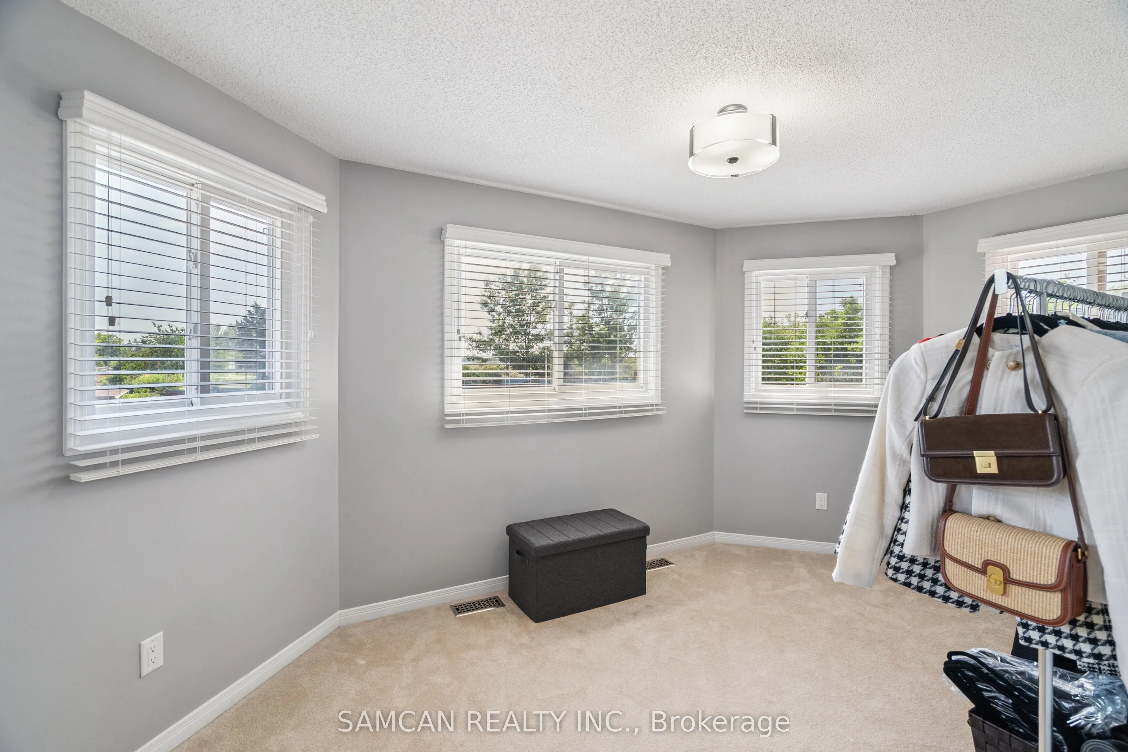 1462 Gibson Drive