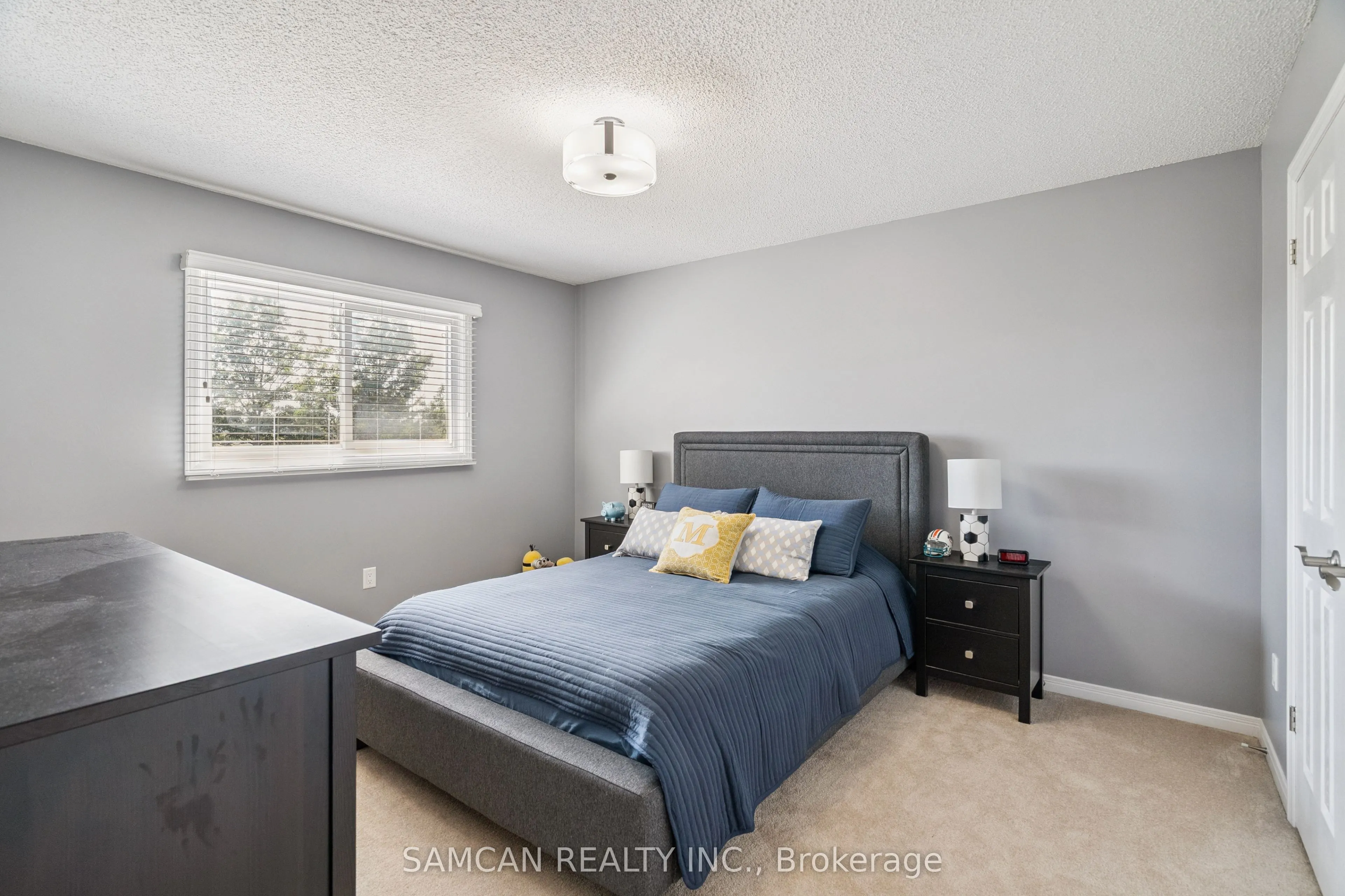 1462 Gibson Drive