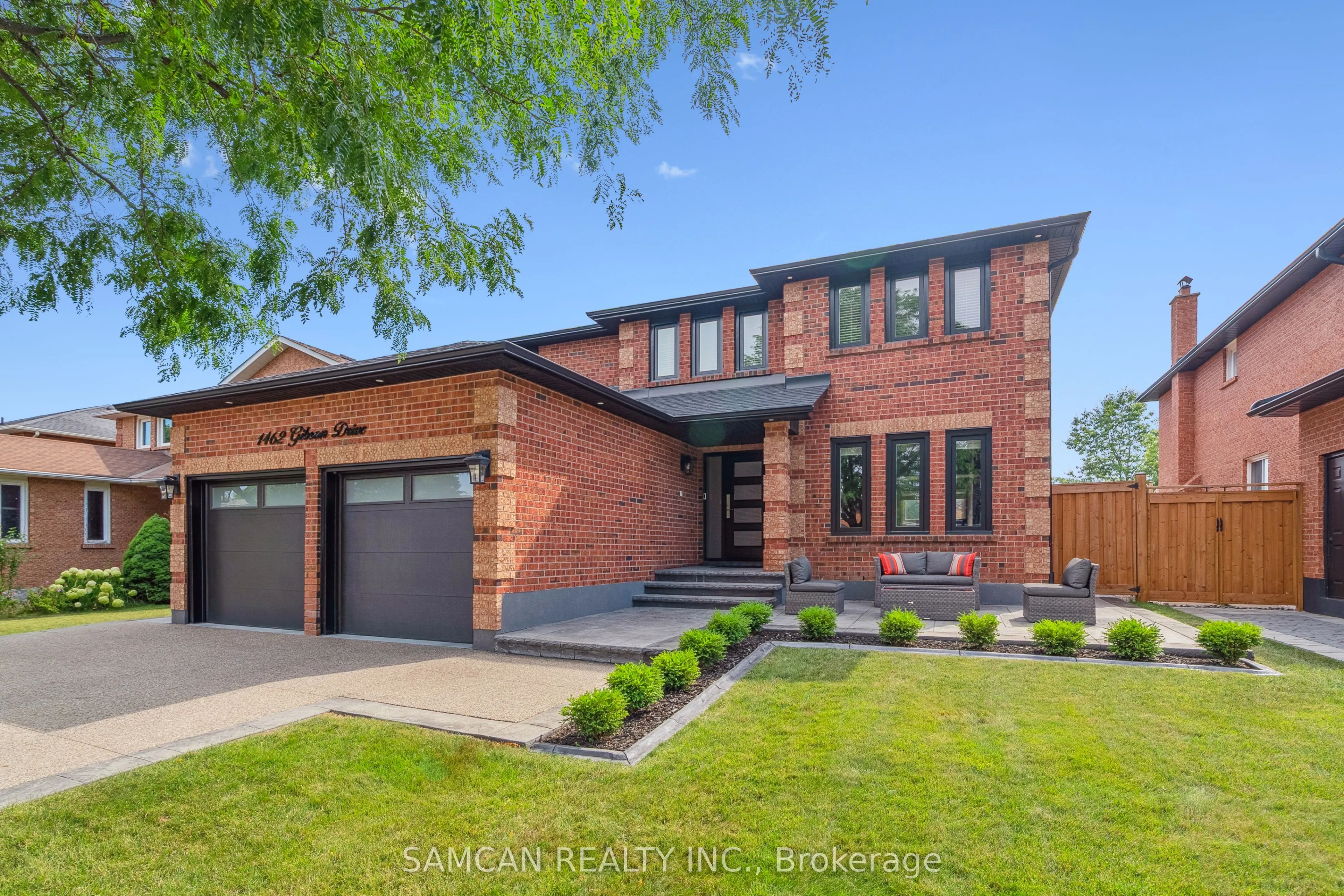 1462 Gibson Drive