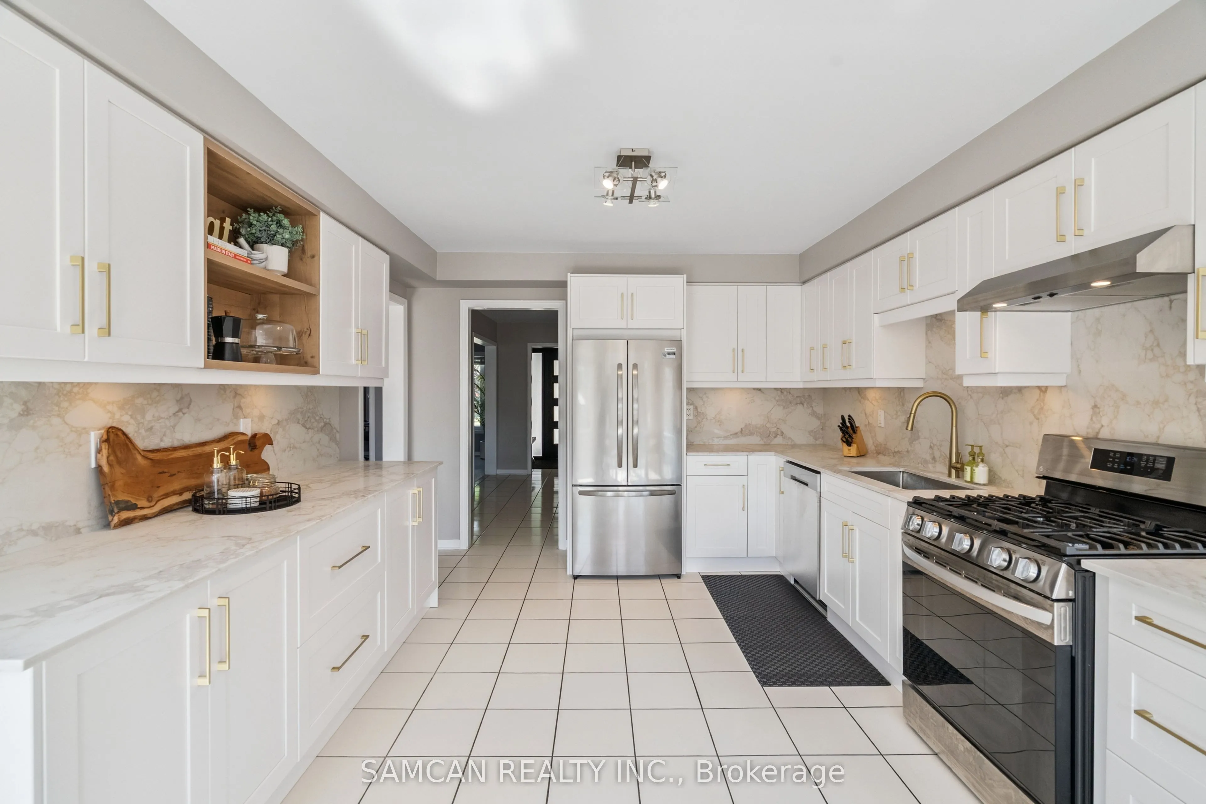 1462 Gibson Drive
