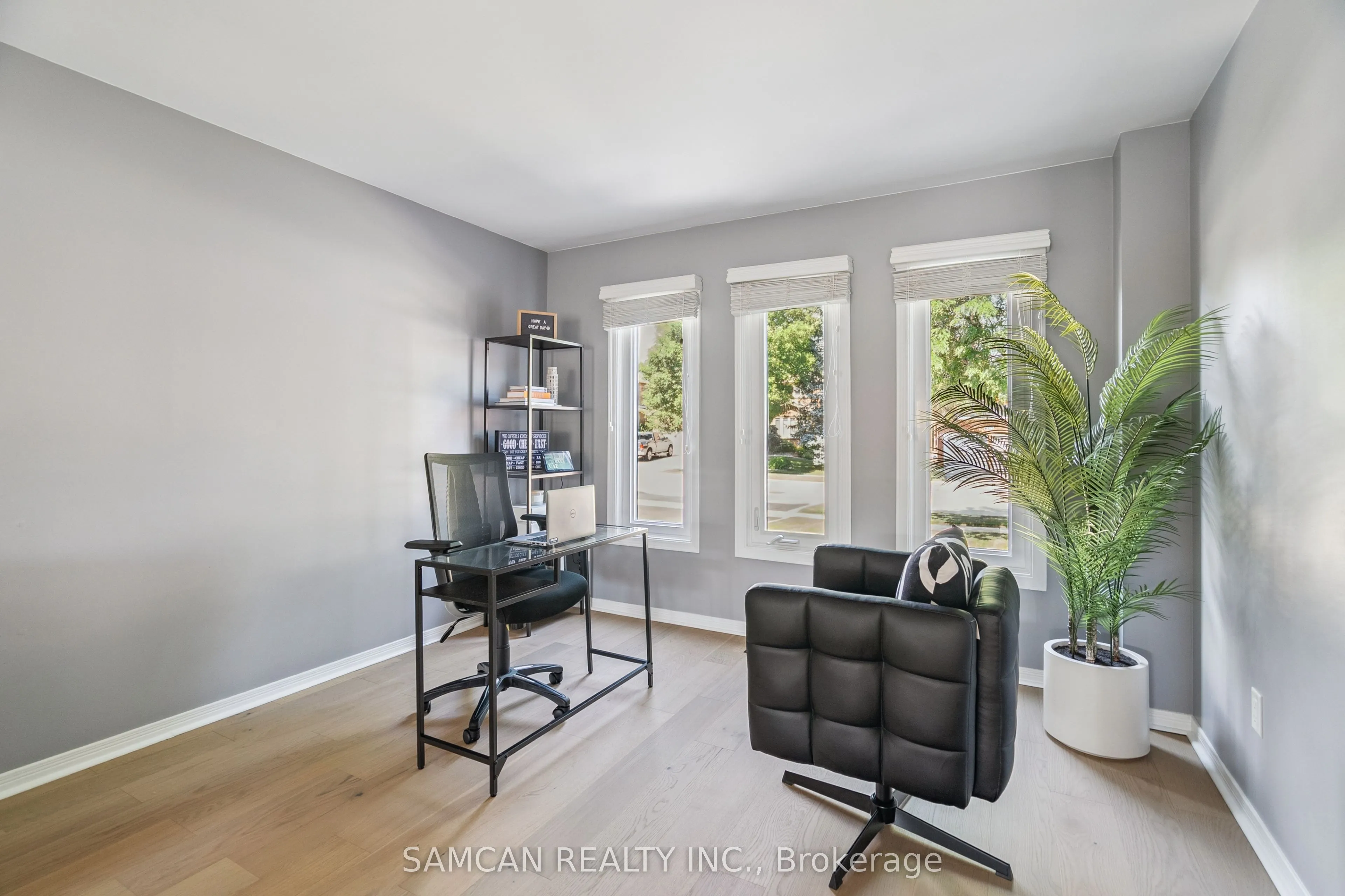 1462 Gibson Drive