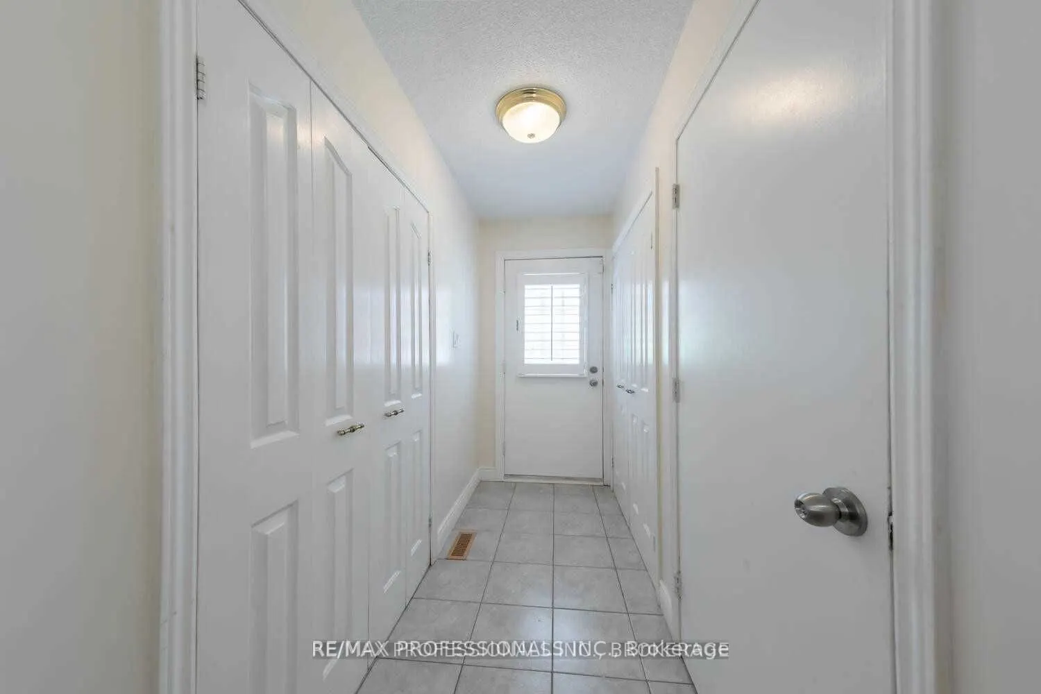4150 Sunflower Drive, #UPPER