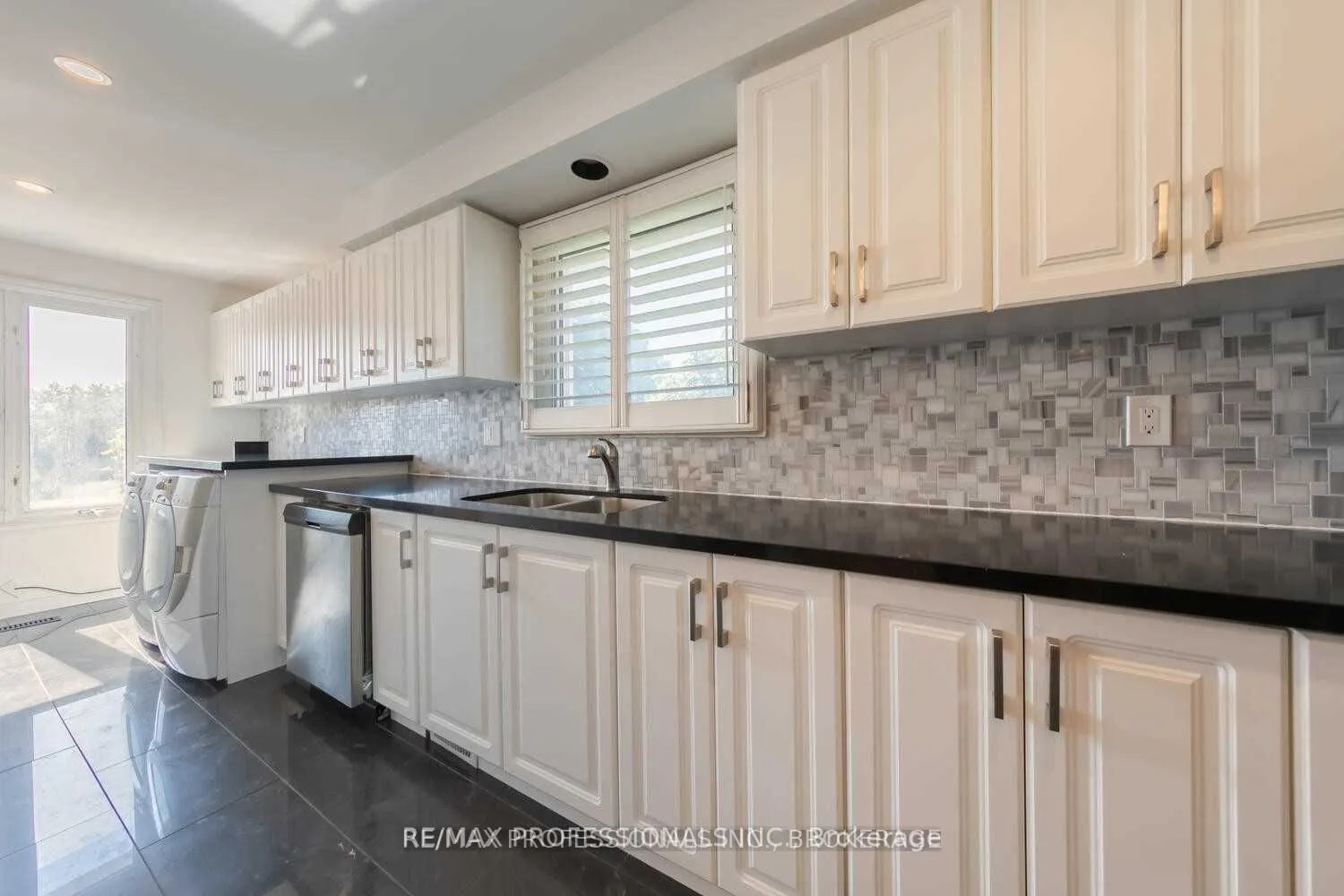 4150 Sunflower Drive, #UPPER