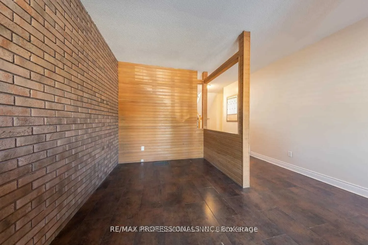 4150 Sunflower Drive, #UPPER