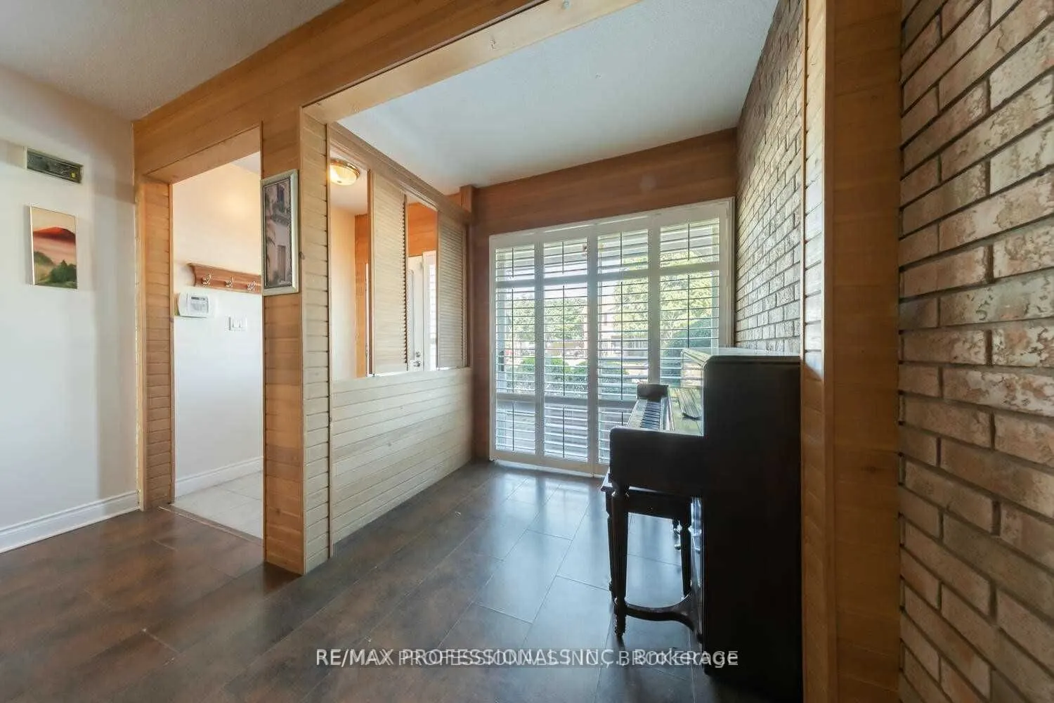 4150 Sunflower Drive, #UPPER