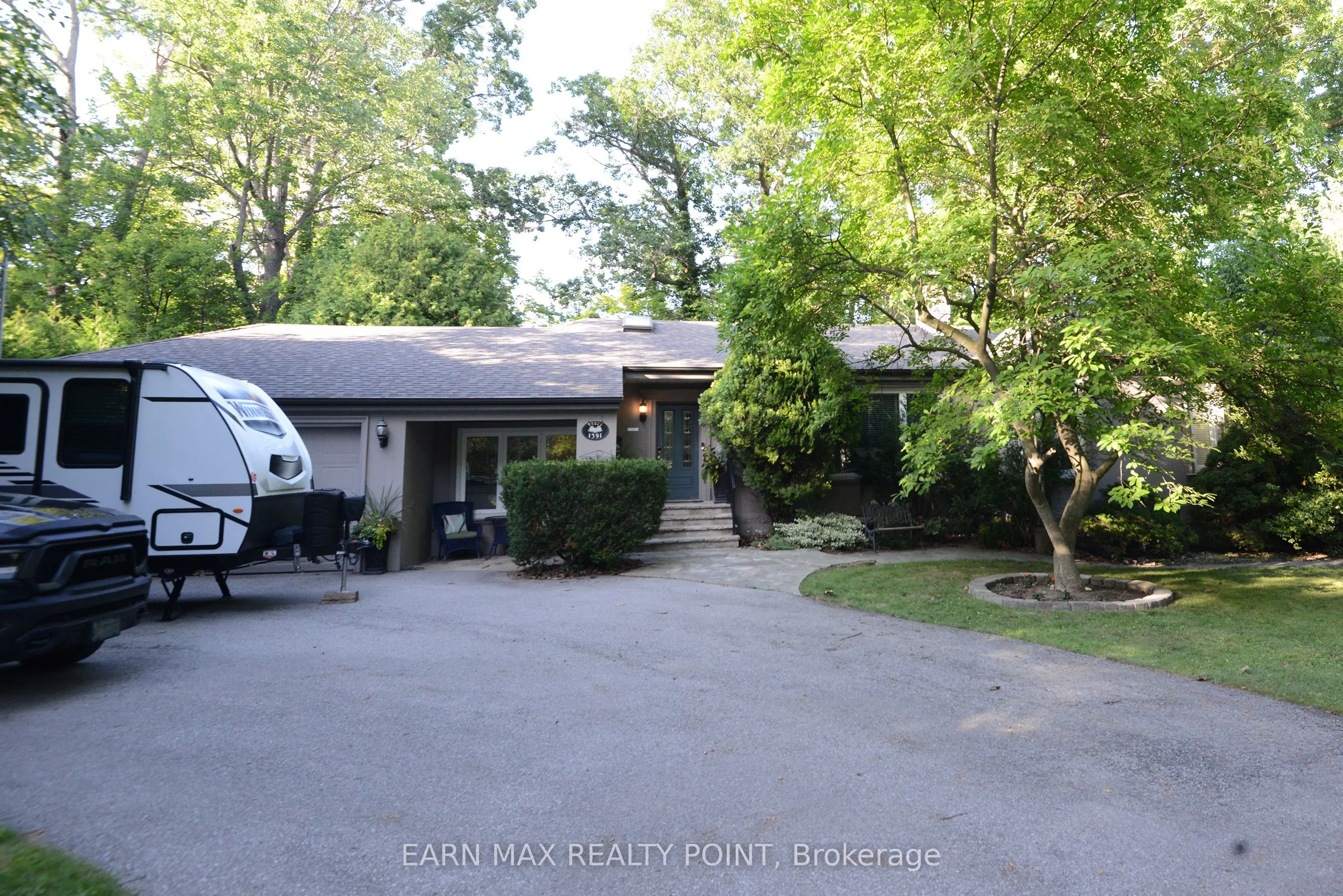 1391 Glenburnie Road