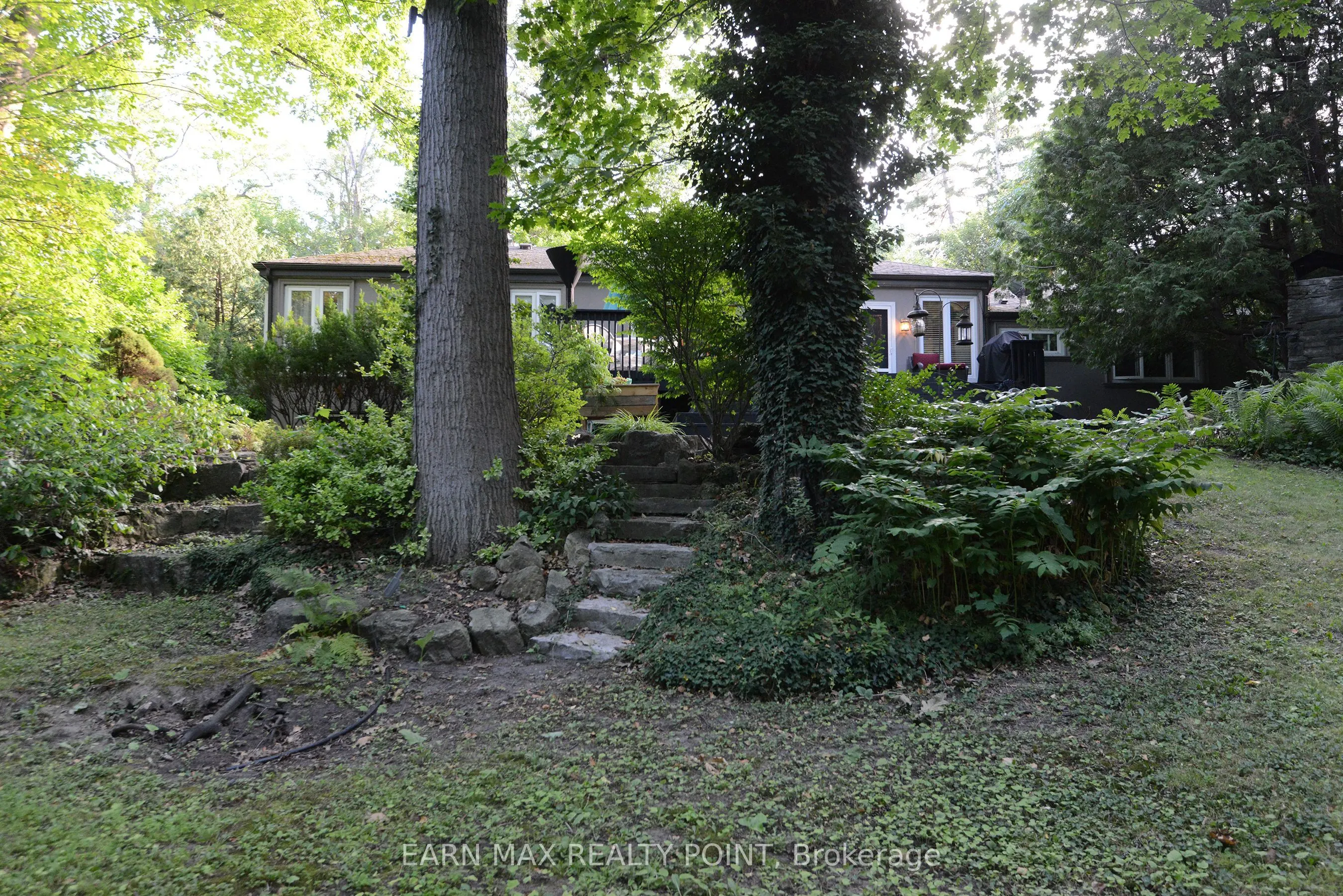 1391 Glenburnie Road