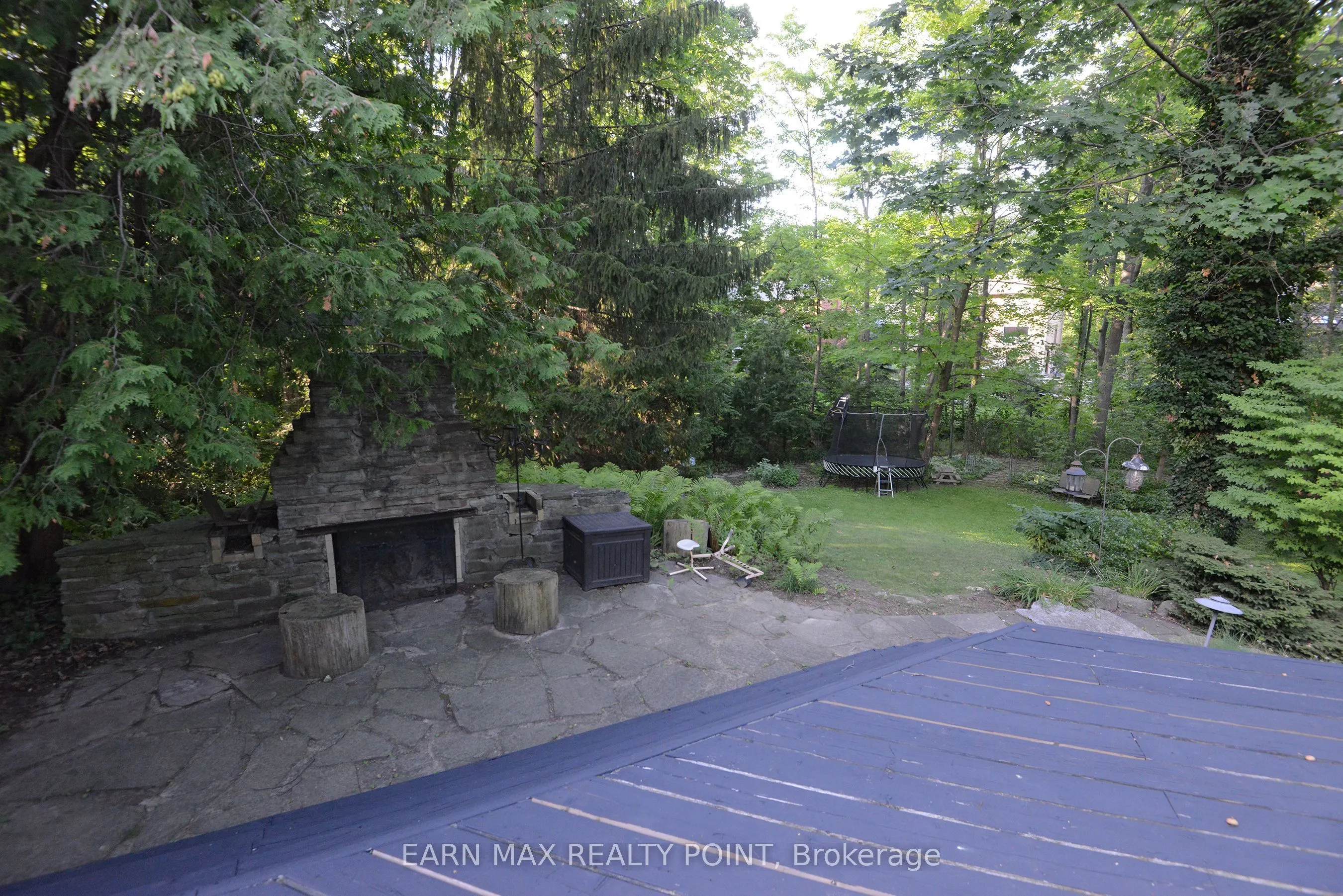 1391 Glenburnie Road
