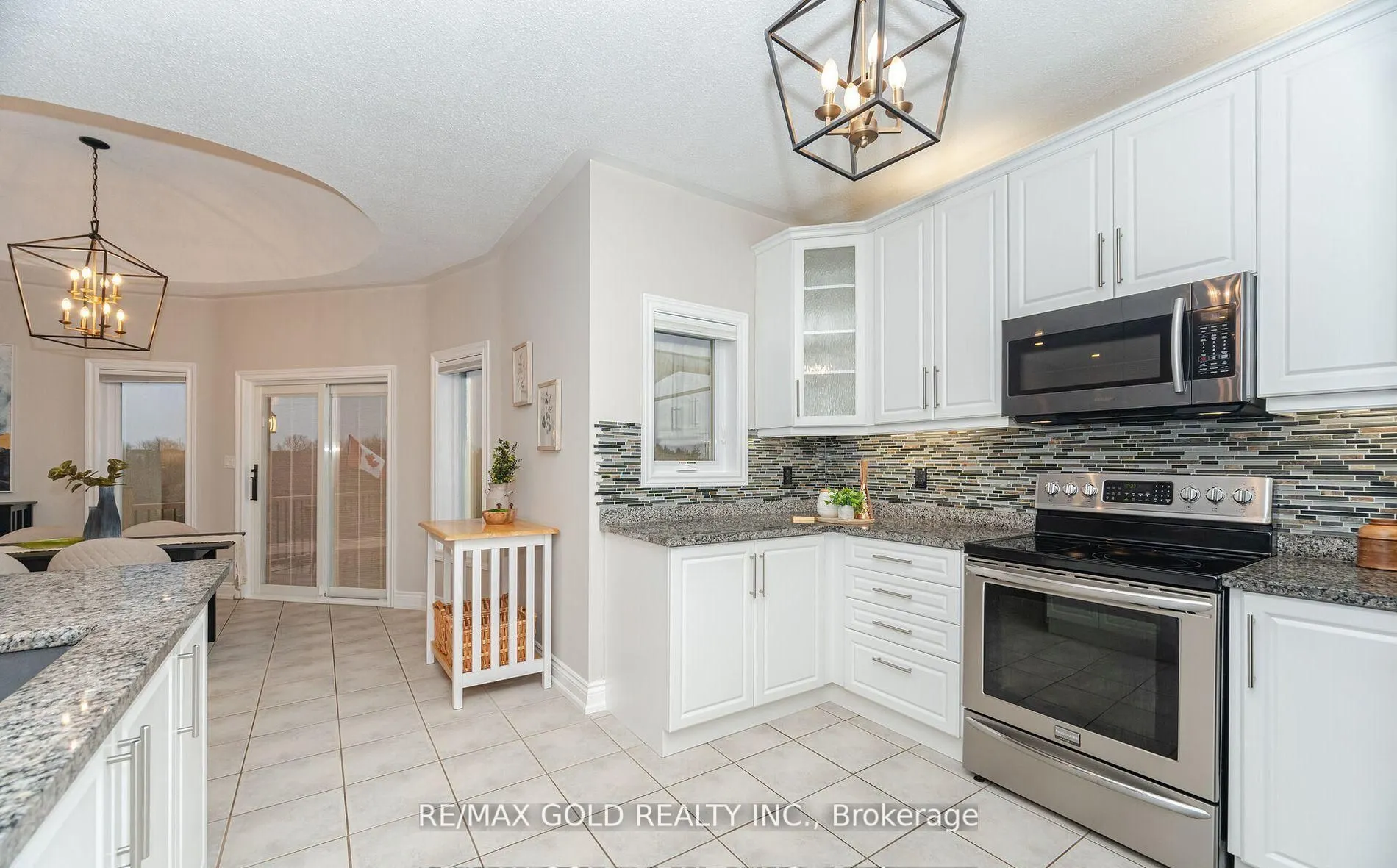 12 Vista View Court
