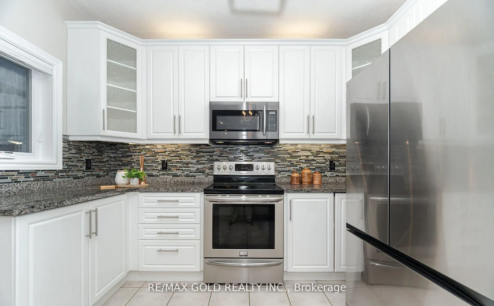 12 Vista View Court