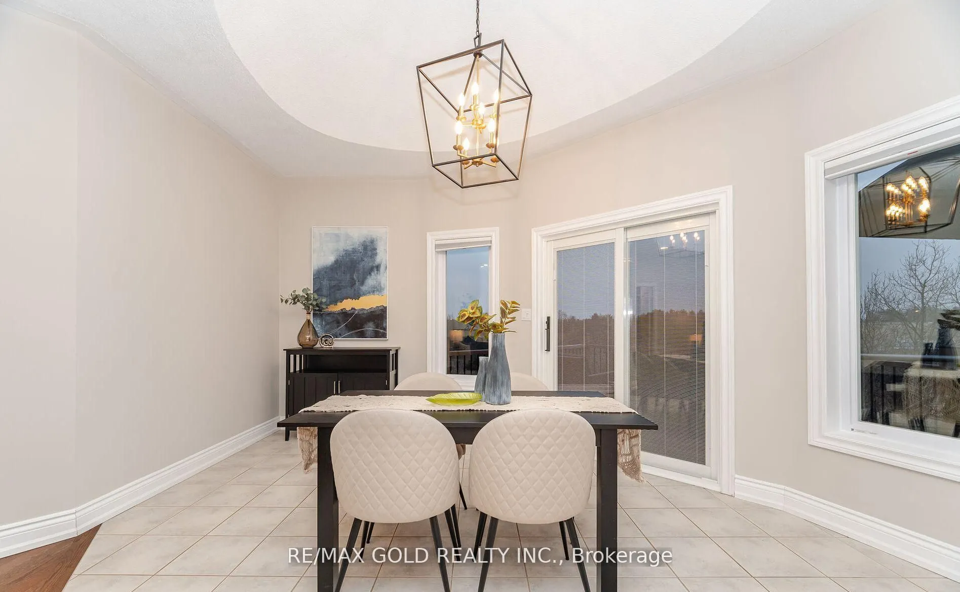 12 Vista View Court