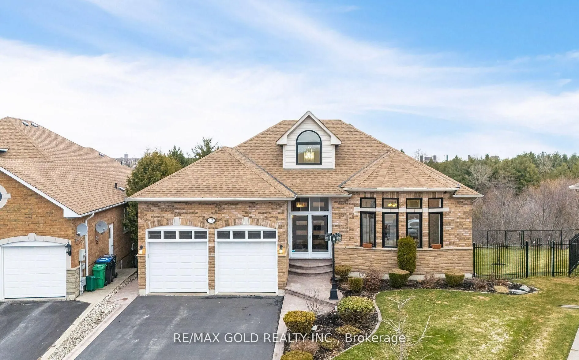 12 Vista View Court