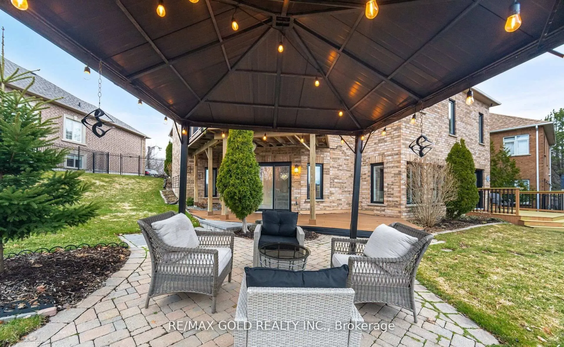 12 Vista View Court