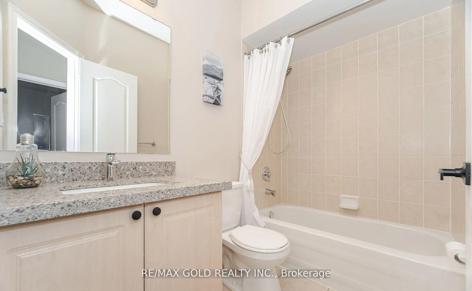 12 Vista View Court