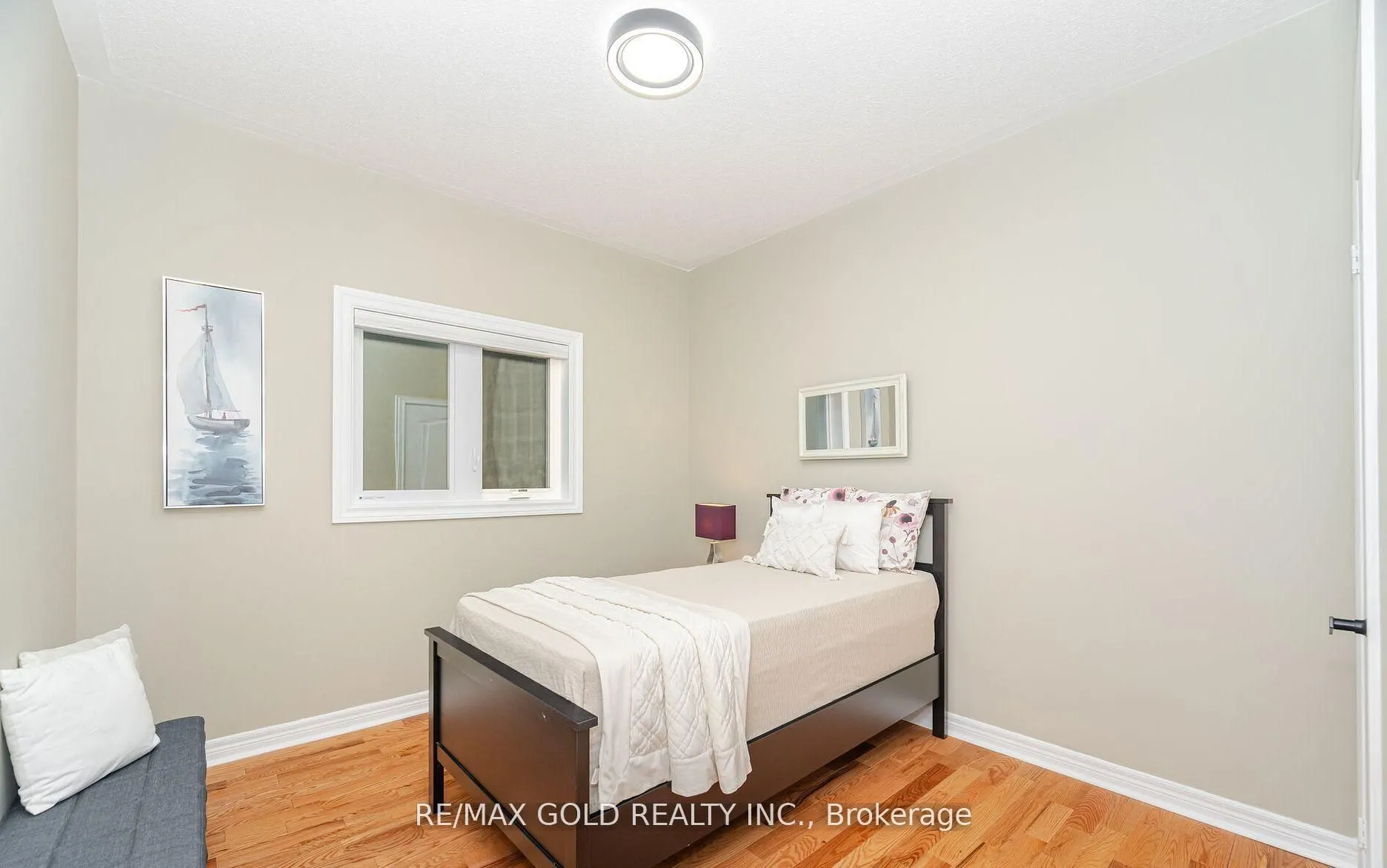 12 Vista View Court
