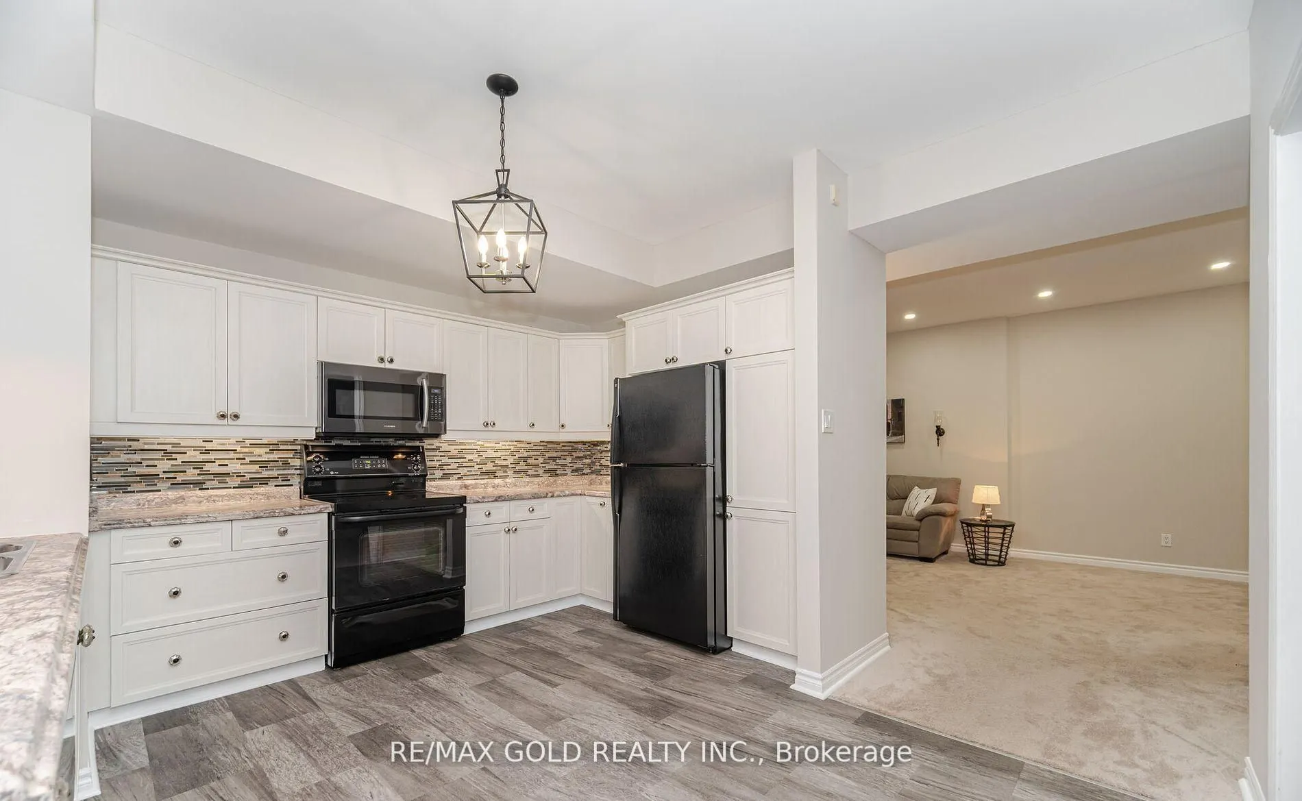 12 Vista View Court