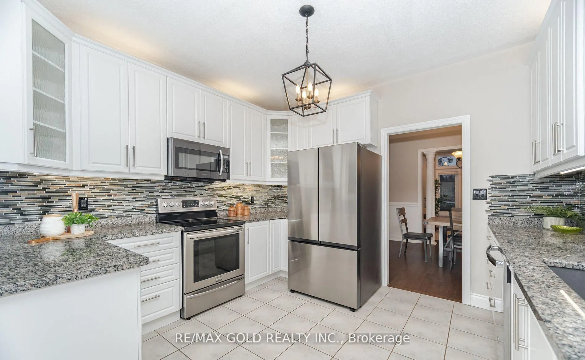 12 Vista View Court