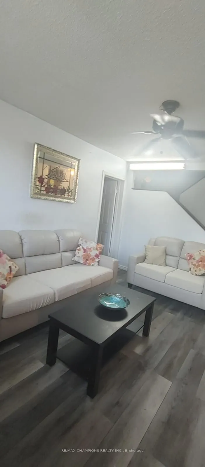 1050 Stainton Drive E, #112