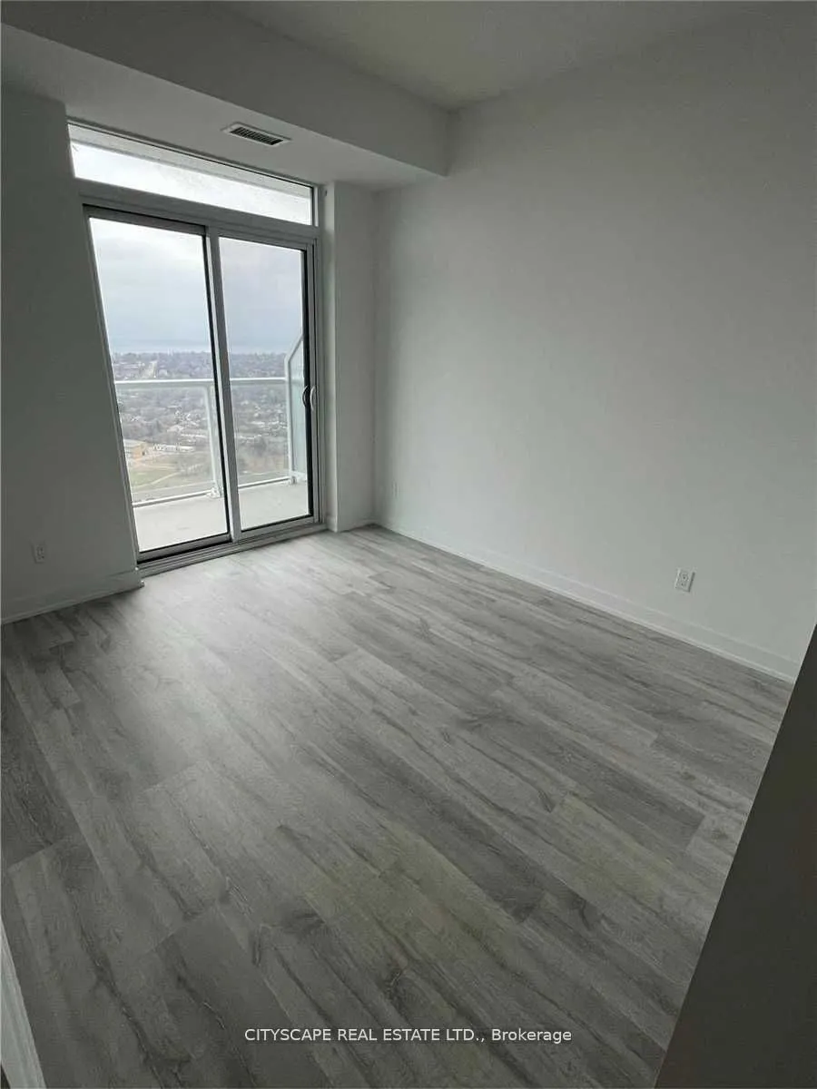 251 Manitoba Street, #2806