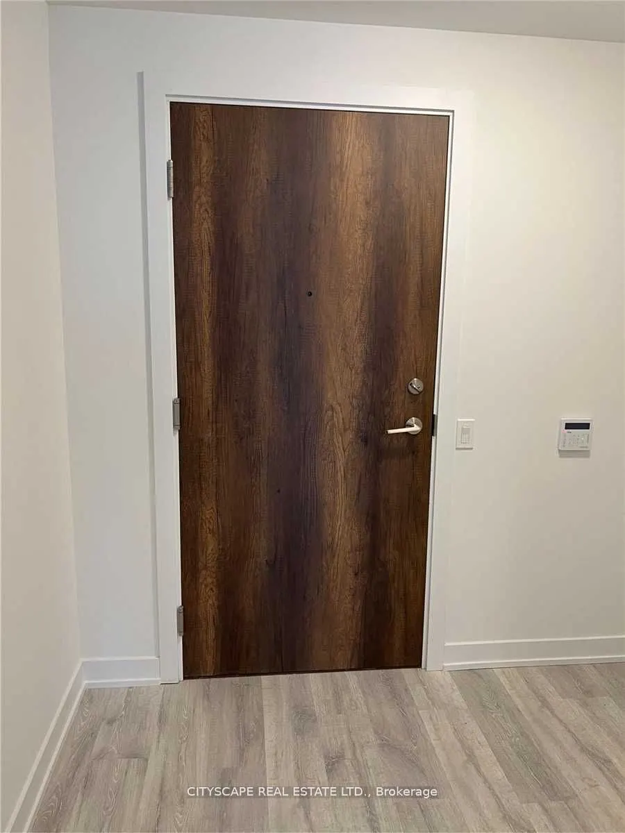 251 Manitoba Street, #2806