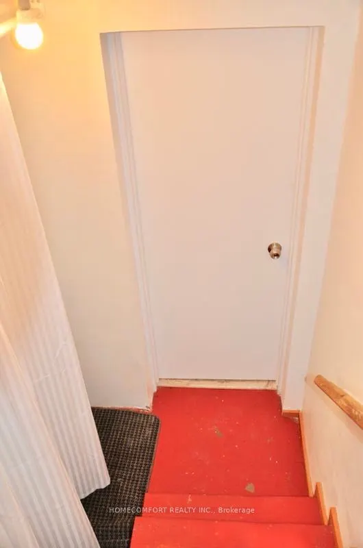 11 Pauline Avenue, #Lower