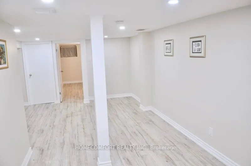 11 Pauline Avenue, #Lower
