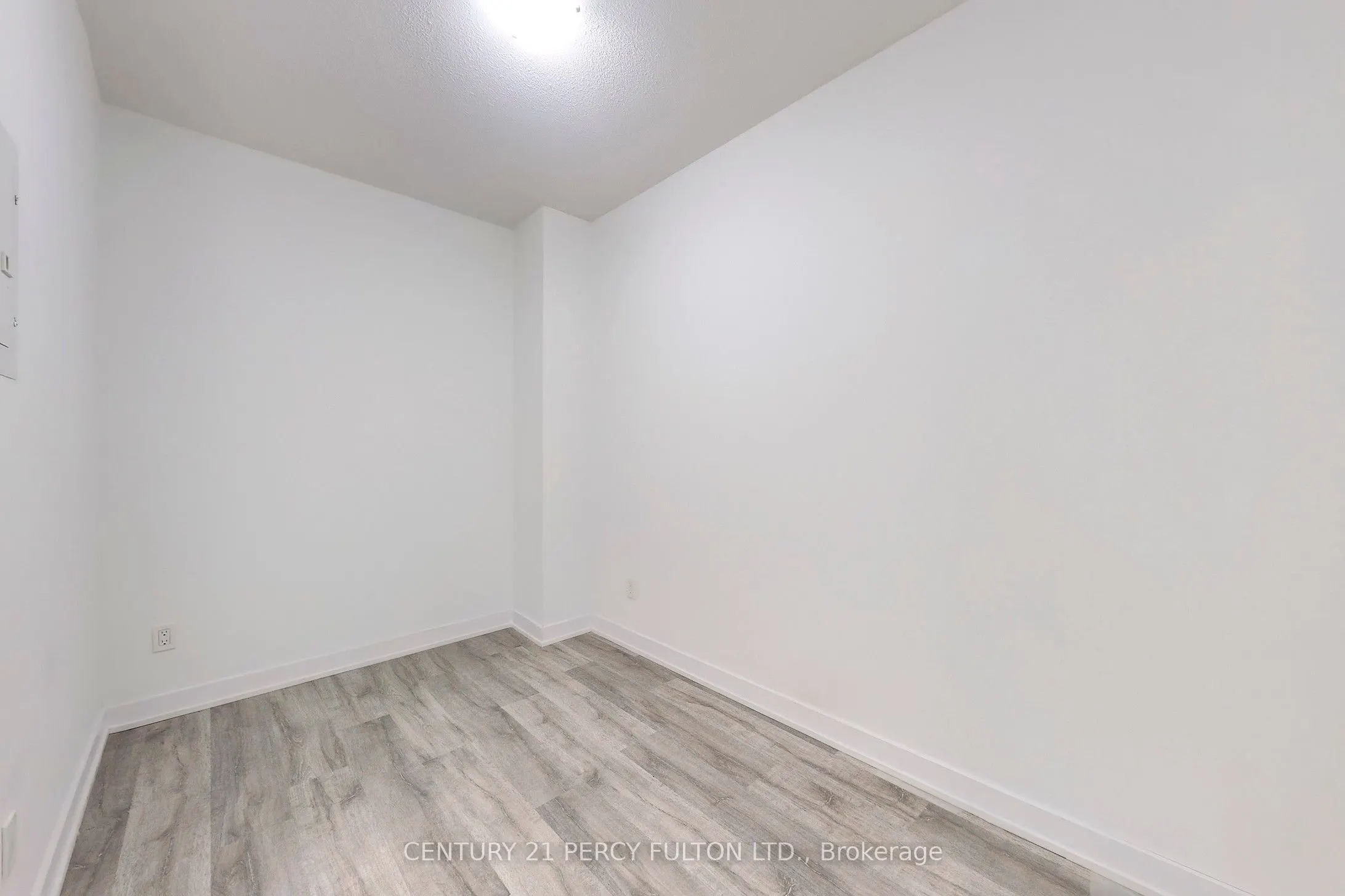 251 Manitoba Street, #313
