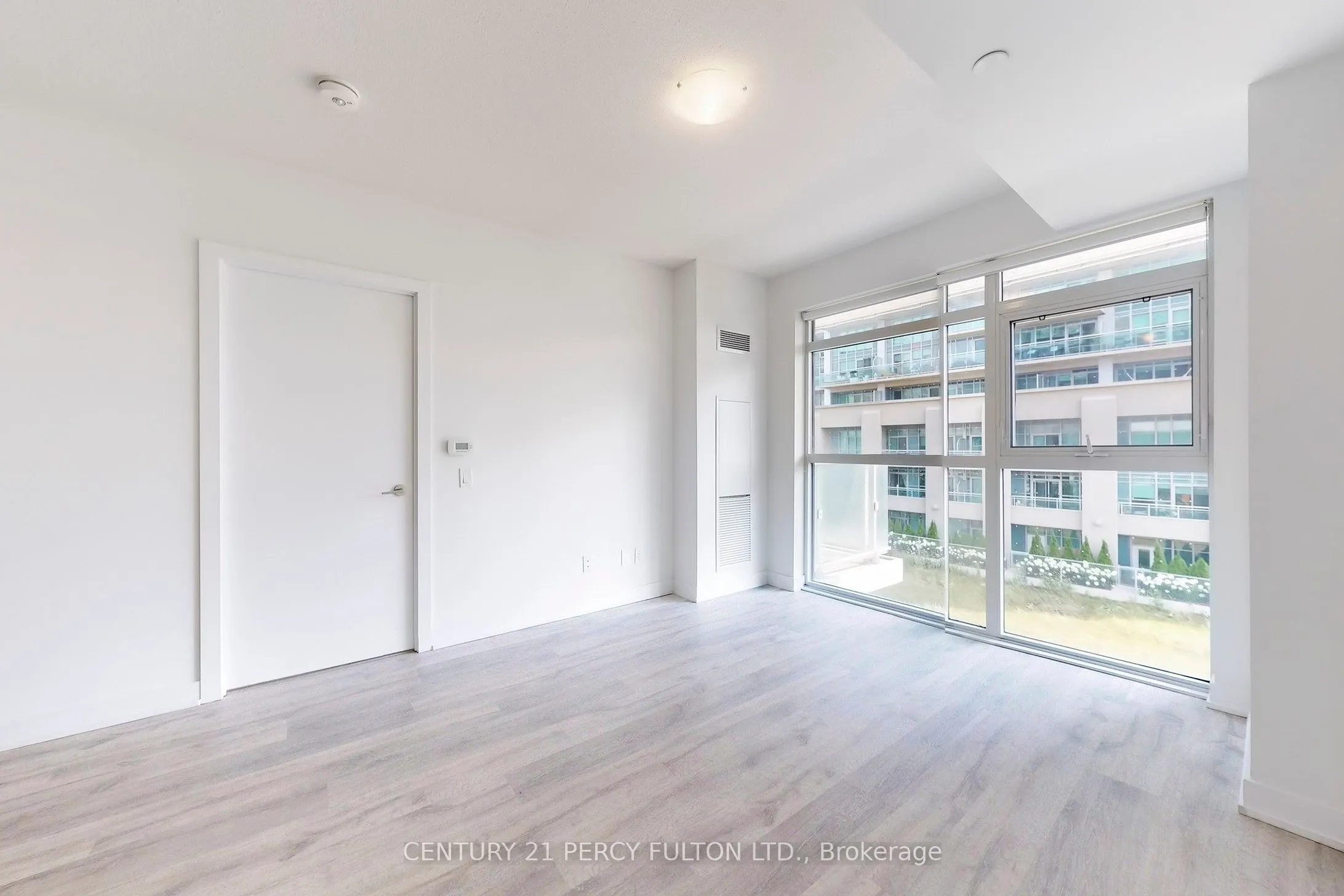 251 Manitoba Street, #313