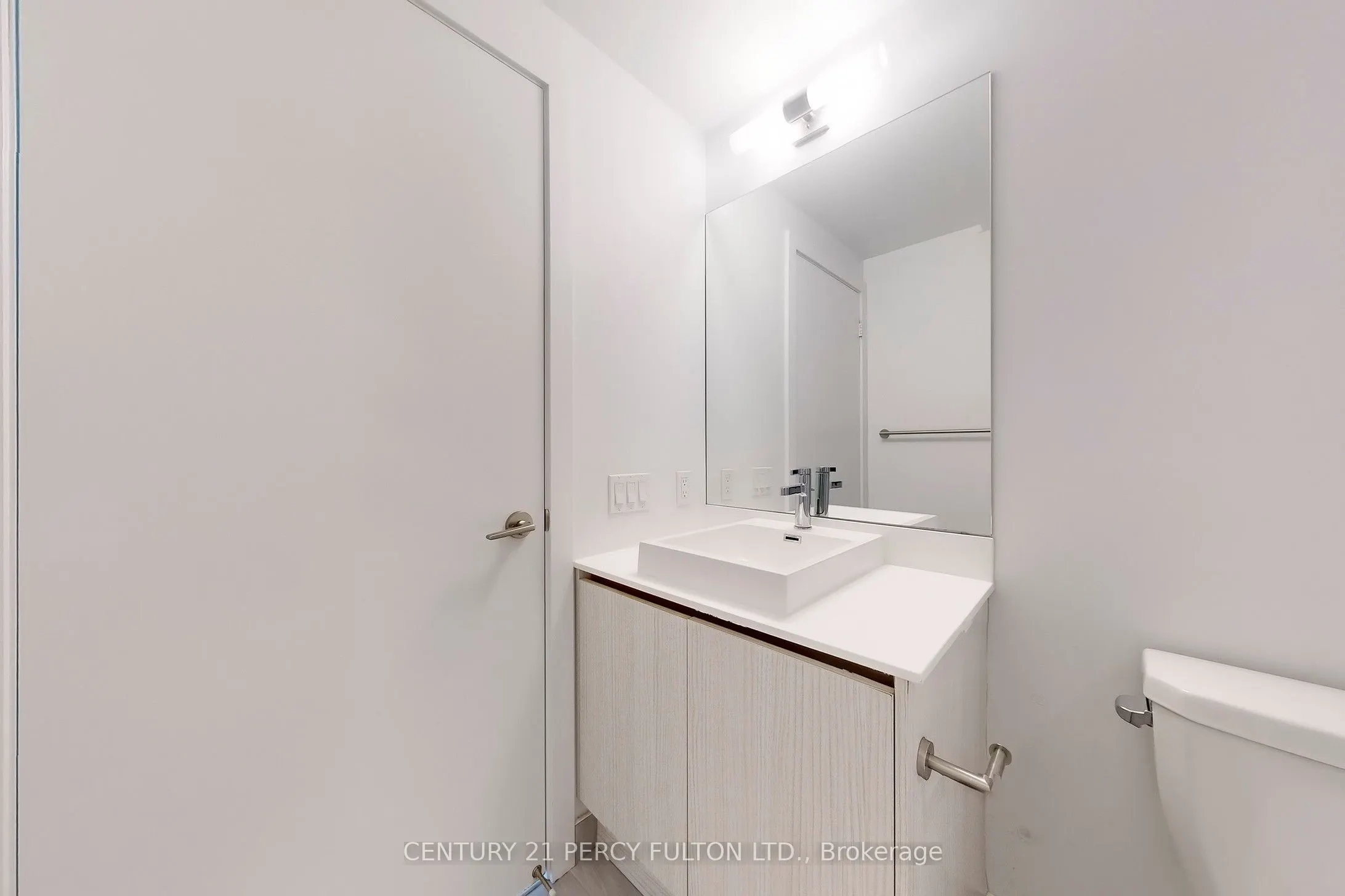 251 Manitoba Street, #313