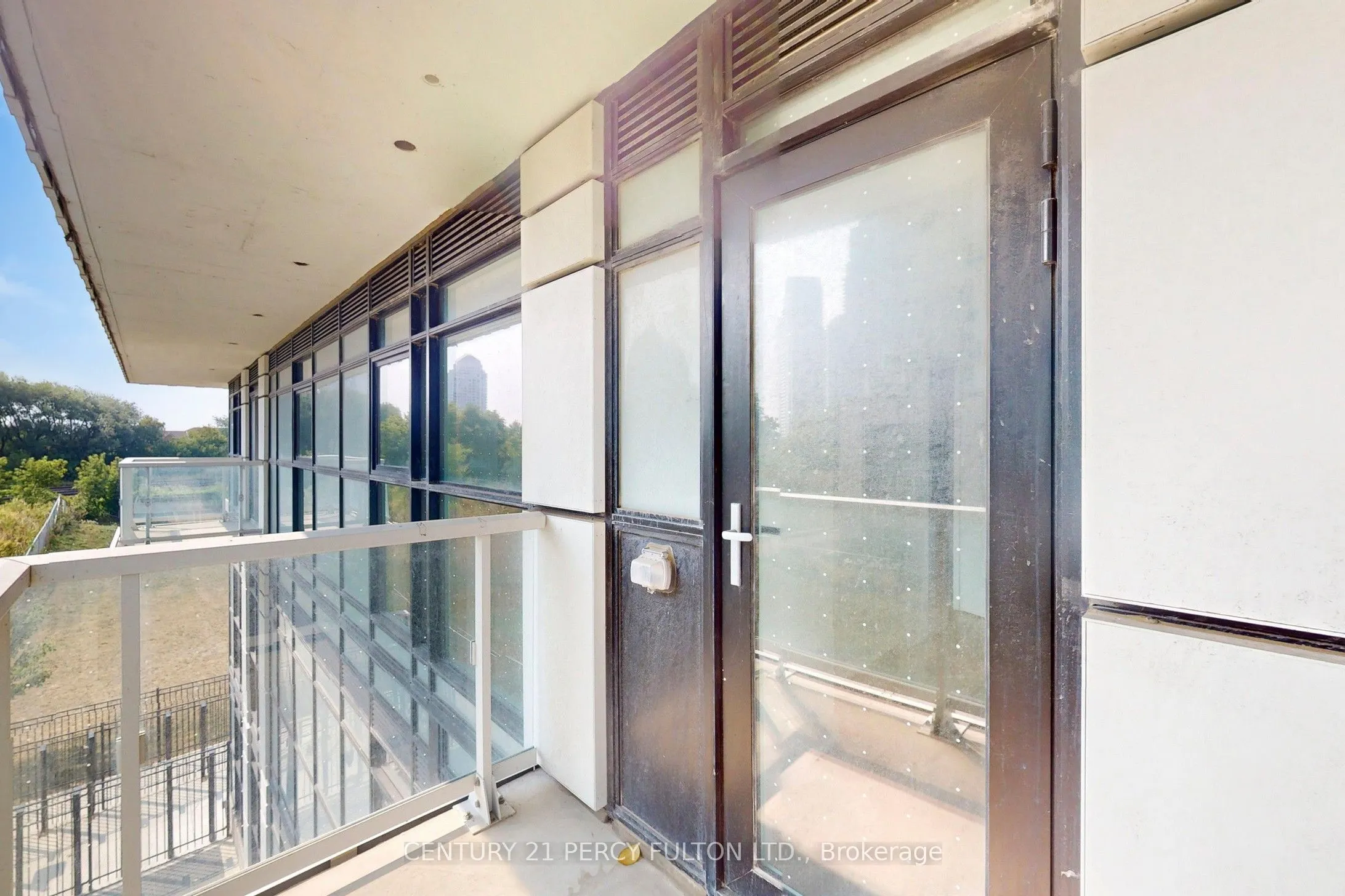 251 Manitoba Street, #313
