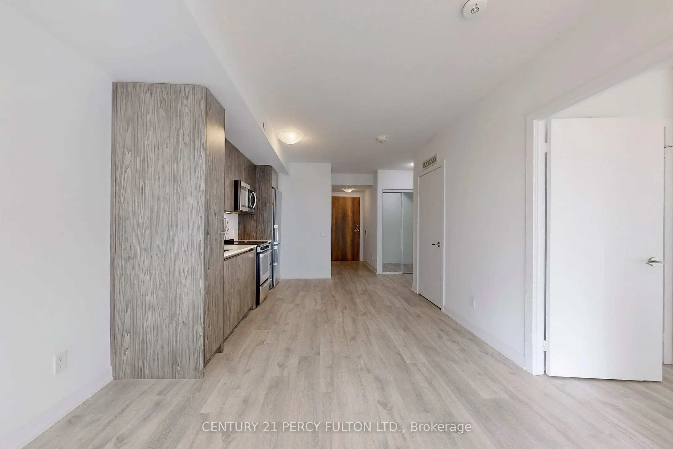 251 Manitoba Street, #313