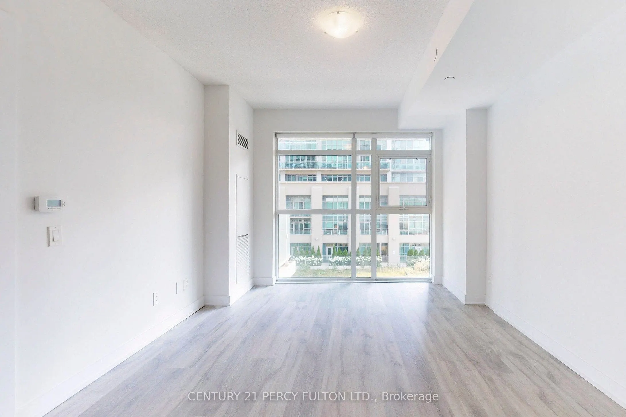 251 Manitoba Street, #313