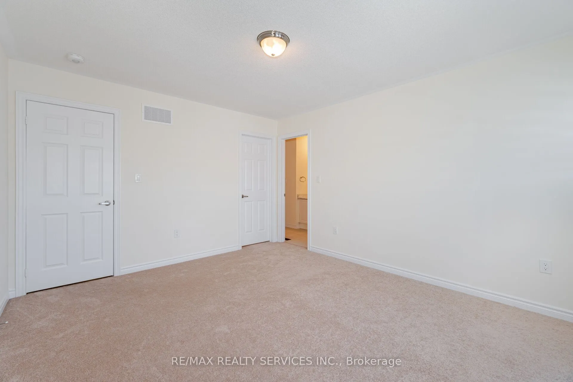 37 Royal Fern Crescent