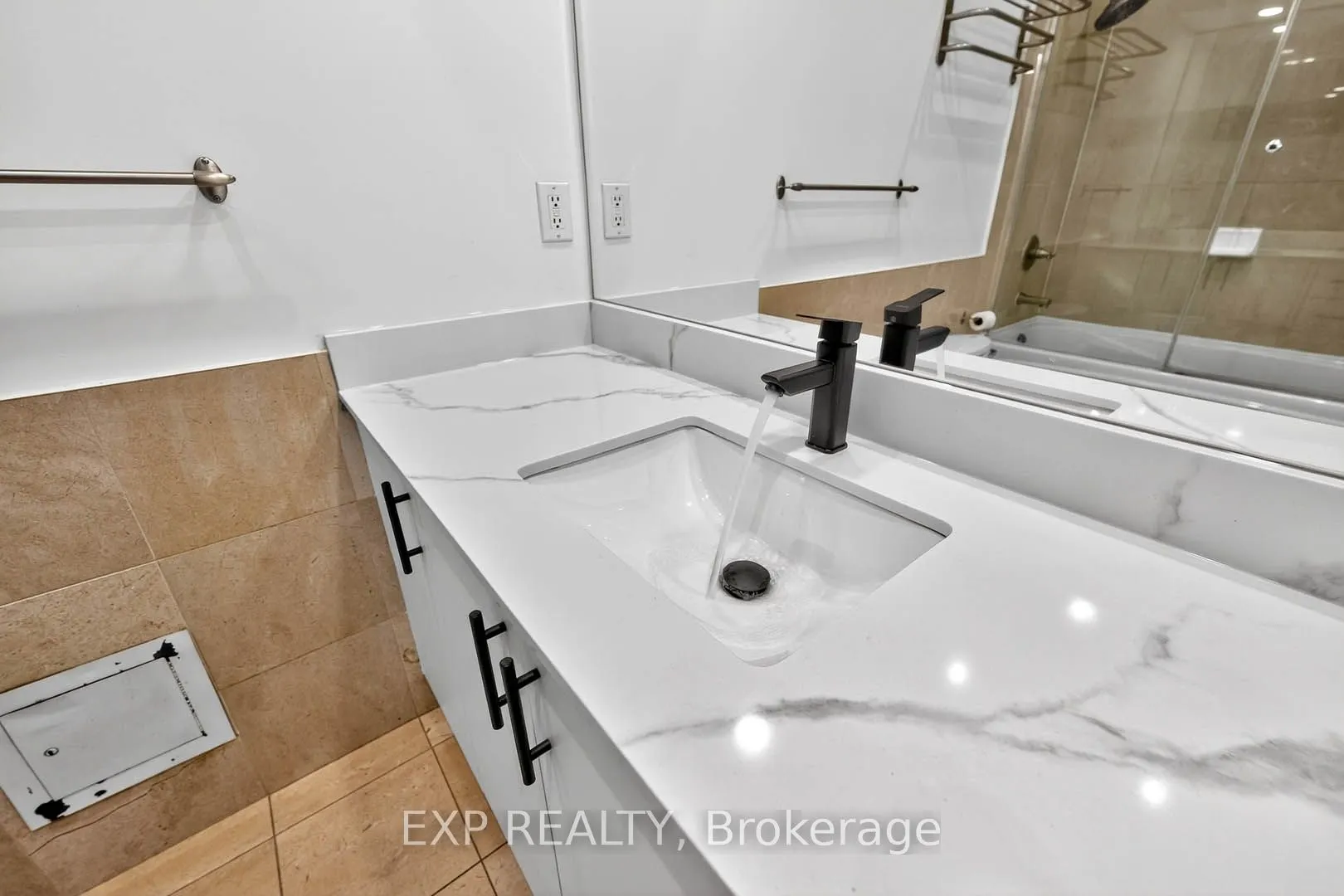 4090 Living Arts Drive, #UPH3105