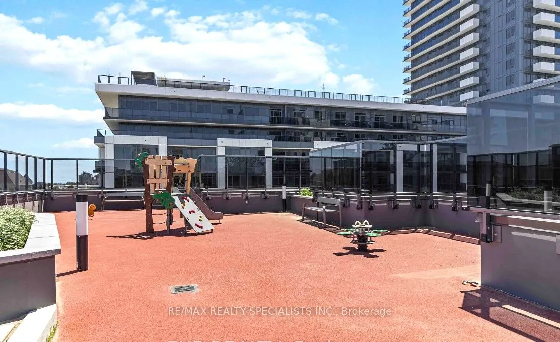 8 Nahani Way, #2421