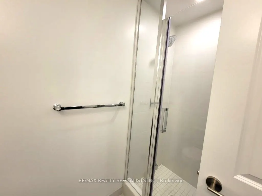 8 Nahani Way, #2421