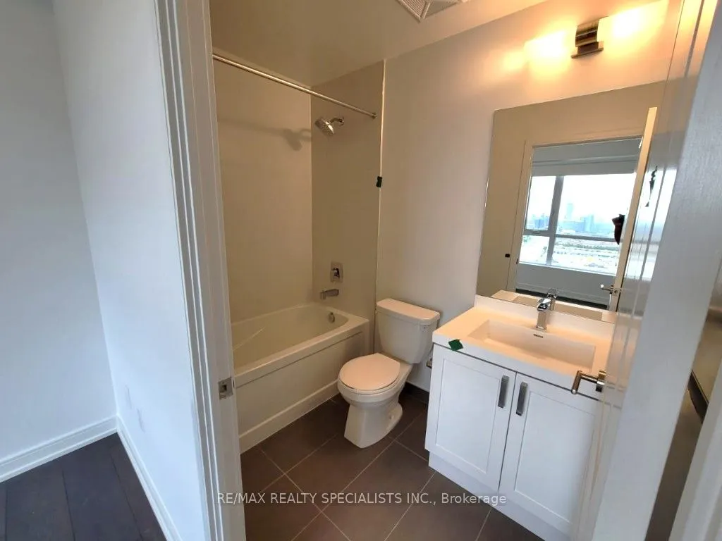 8 Nahani Way, #2421