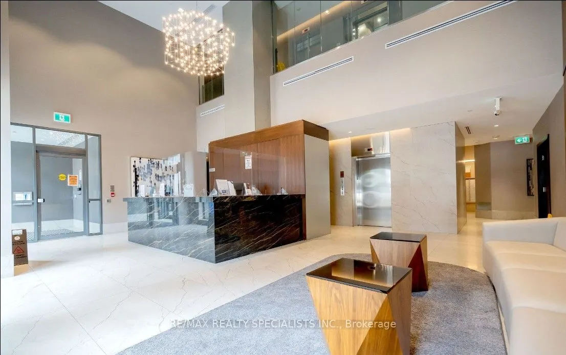 8 Nahani Way, #2421