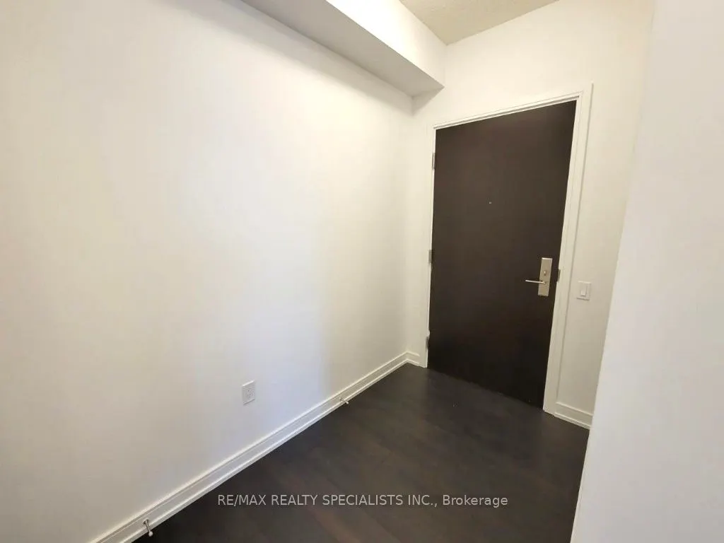 8 Nahani Way, #2421