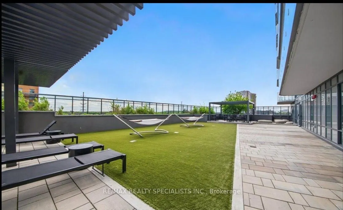 8 Nahani Way, #2421
